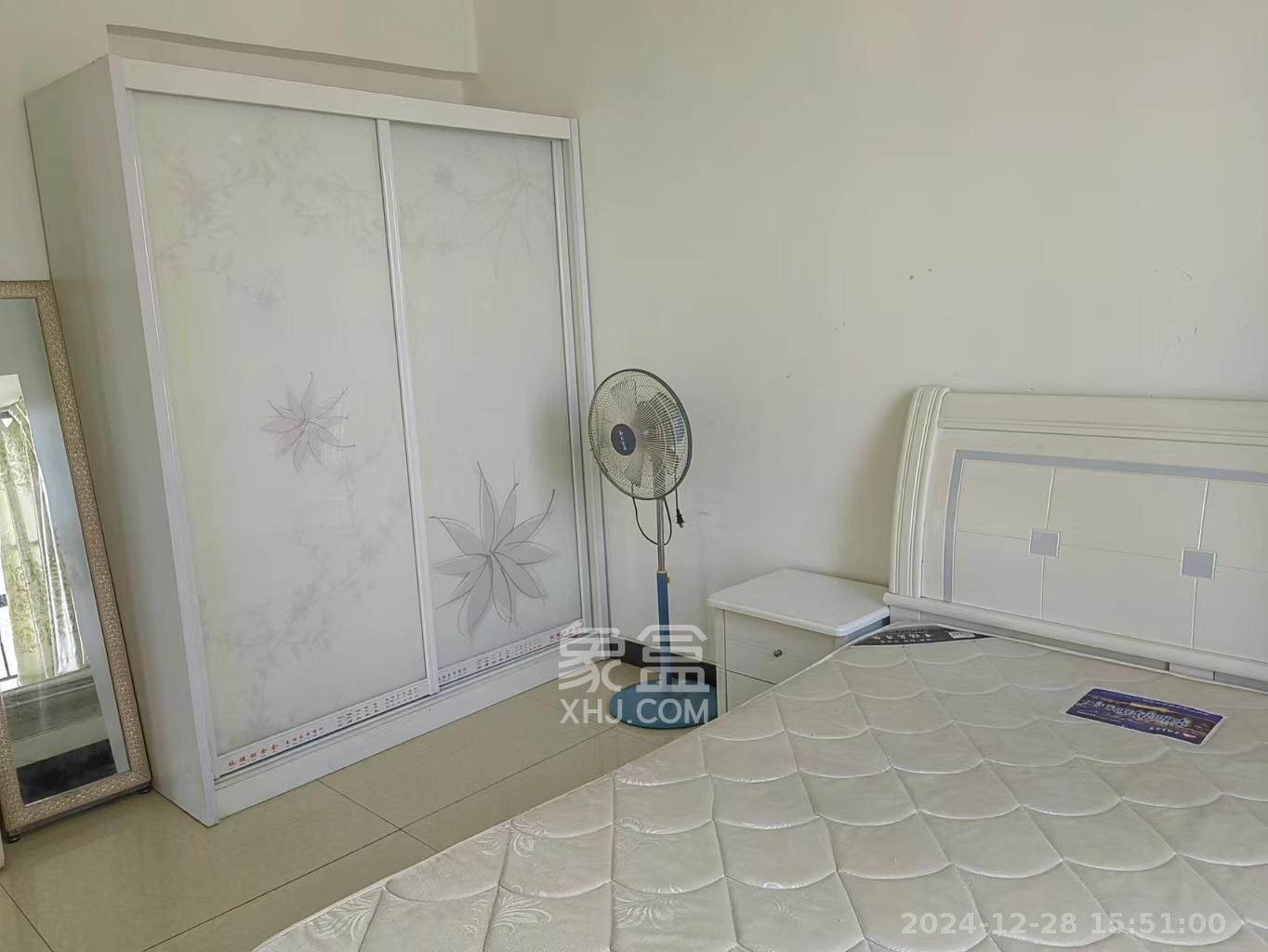 地华梅溪湖畔  2室1厅1卫   2300.00元/月室内图