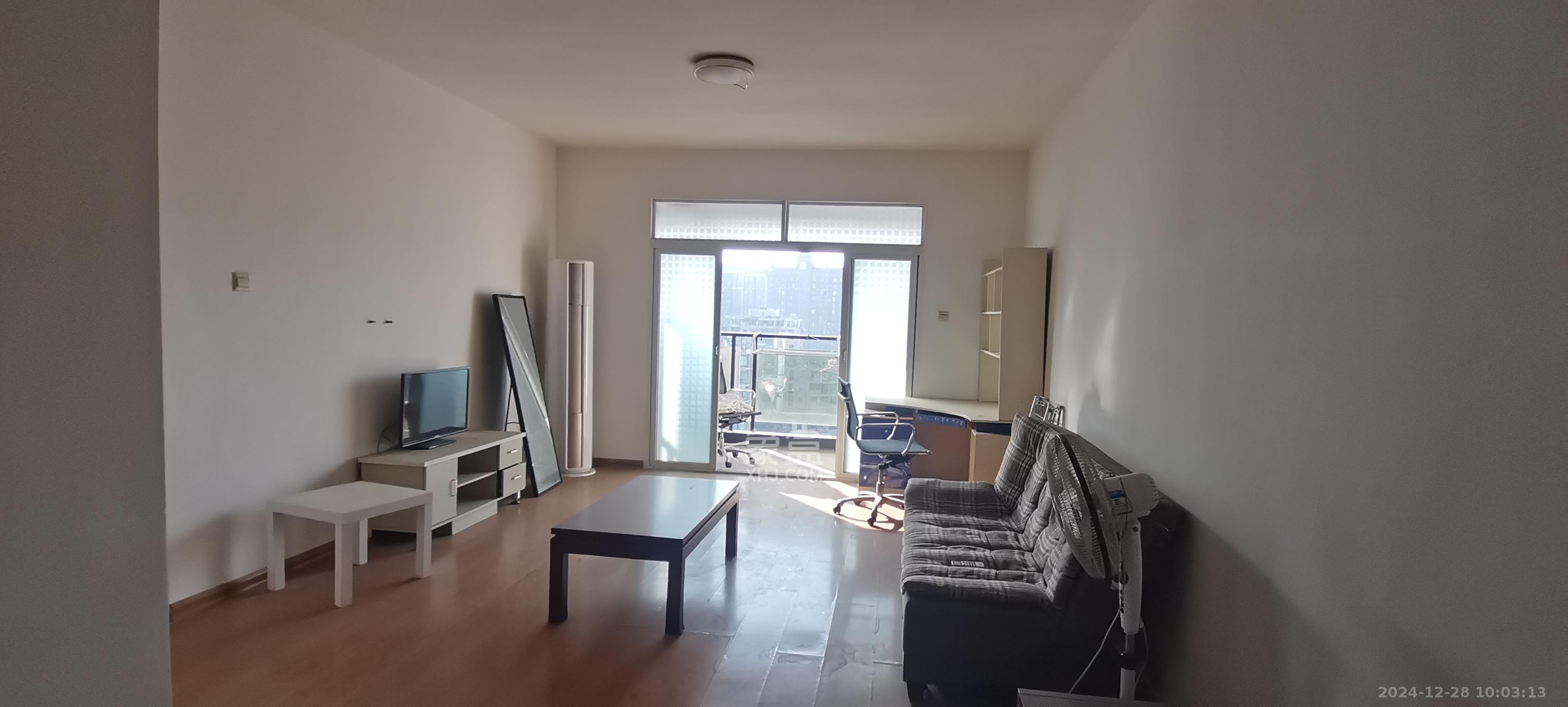 天城泰祥苑 1室2厅1卫 2000.0元/月 天城泰祥苑 1室2厅1卫 2000.0元/月室内图