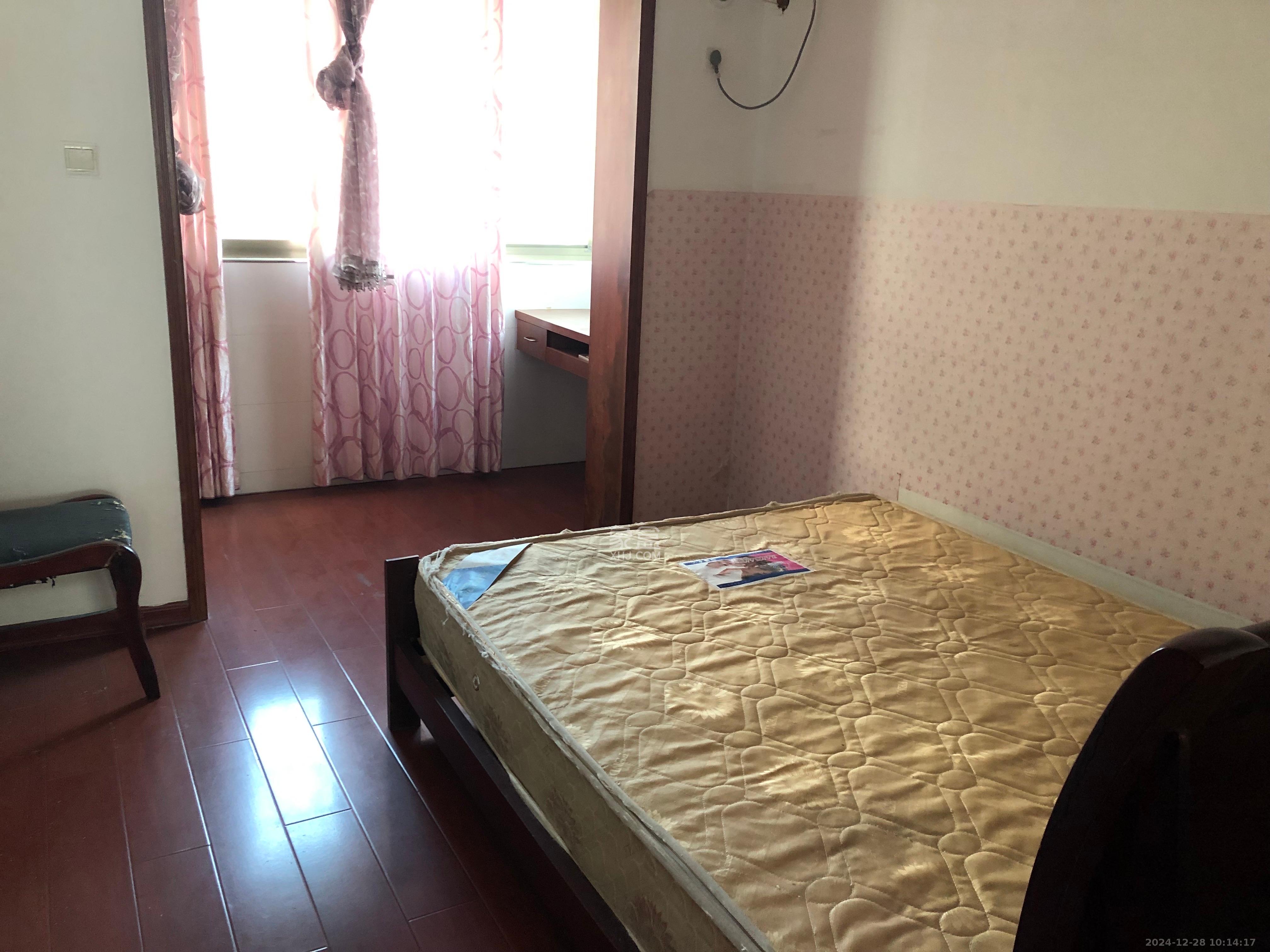 金桂小区一期  3室1厅1卫   1800.00元/月室内图