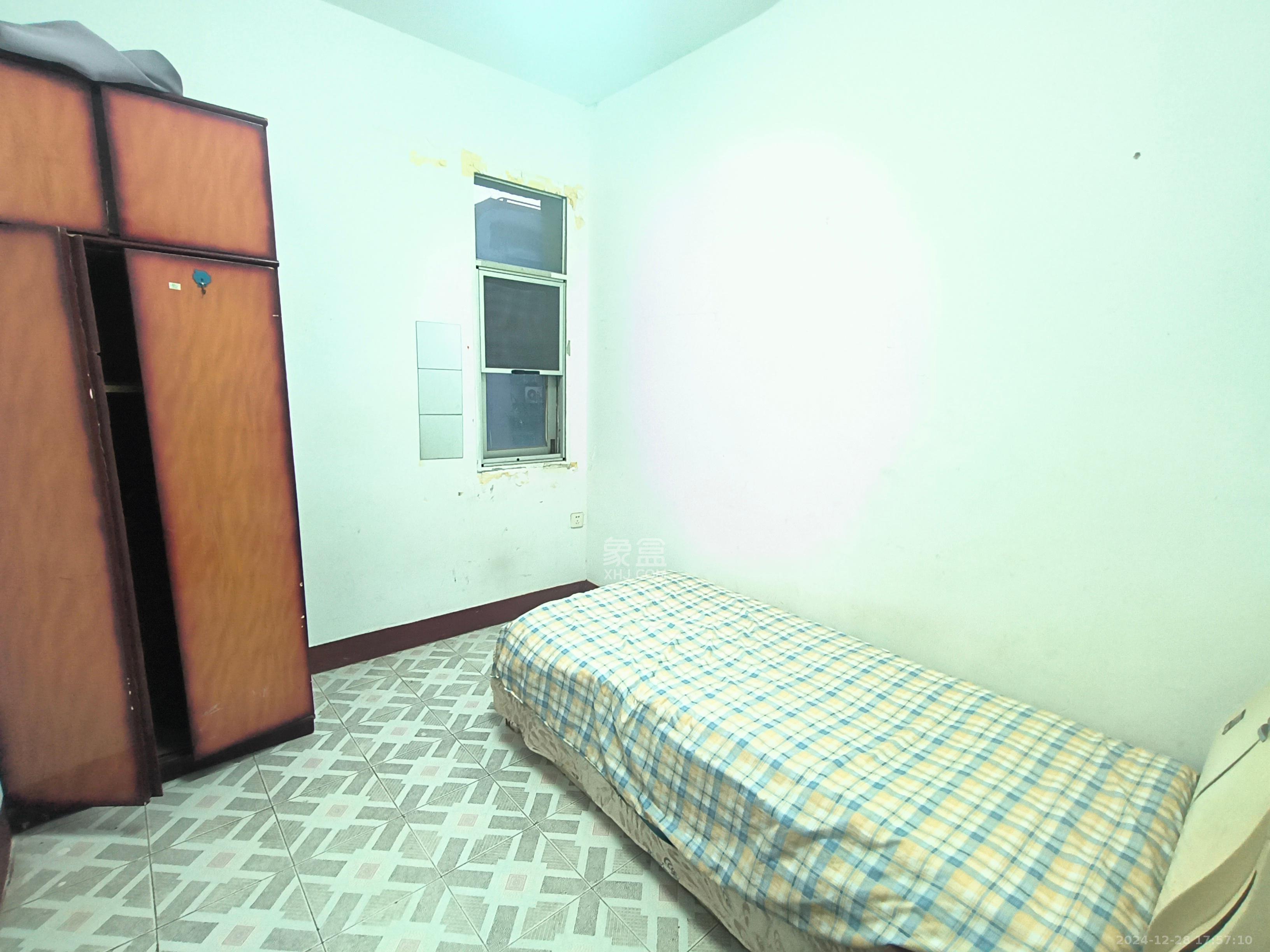 西园北里小区 3室2厅1卫 2000.0元/月 西园北里小区 3室2厅1卫 2000.0元/月室内图