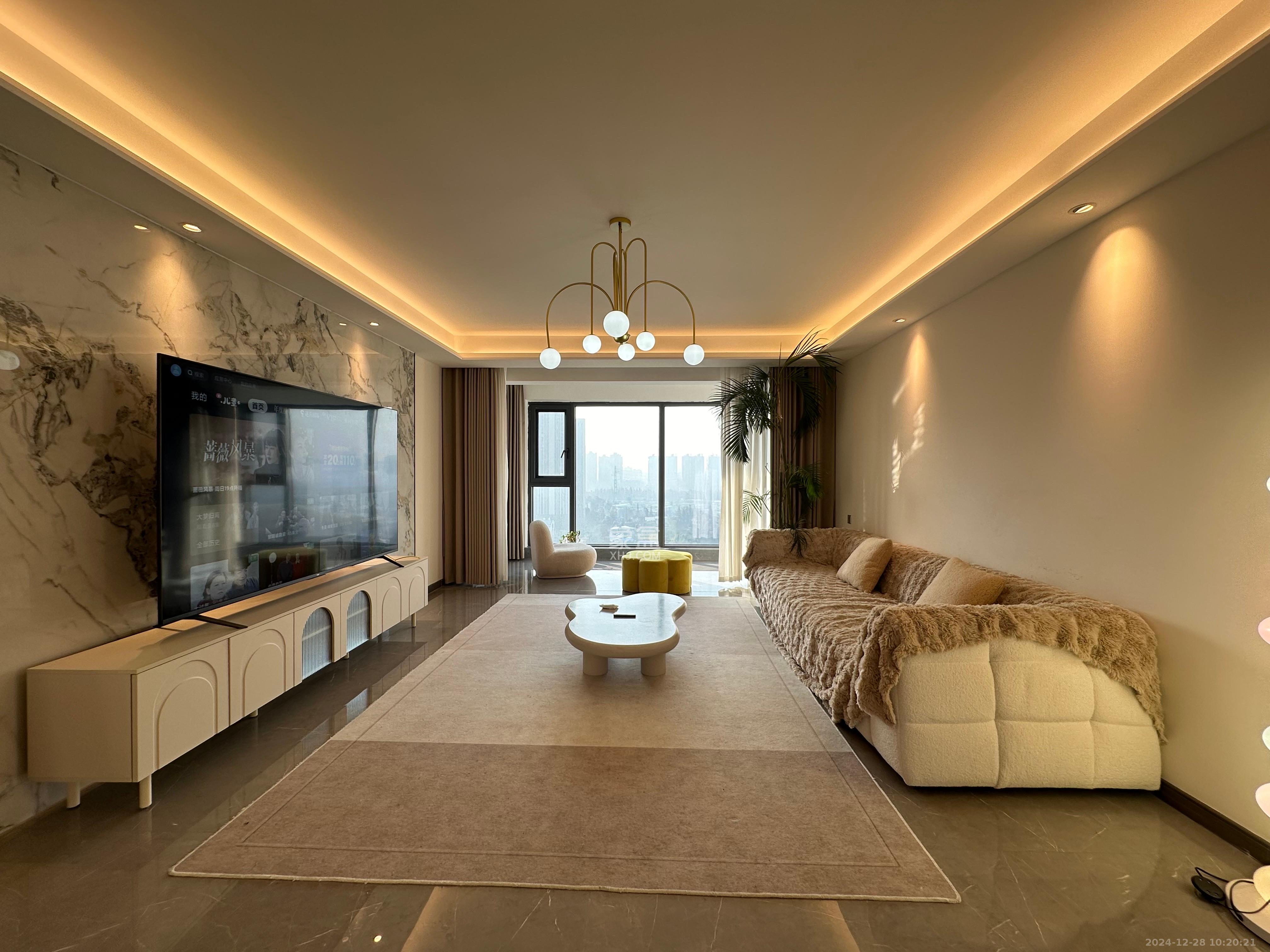 龙湖春江天玺  4室2厅2卫    5500.0元/月 龙湖春江天玺  4室2厅2卫    5500.0元/月室内图