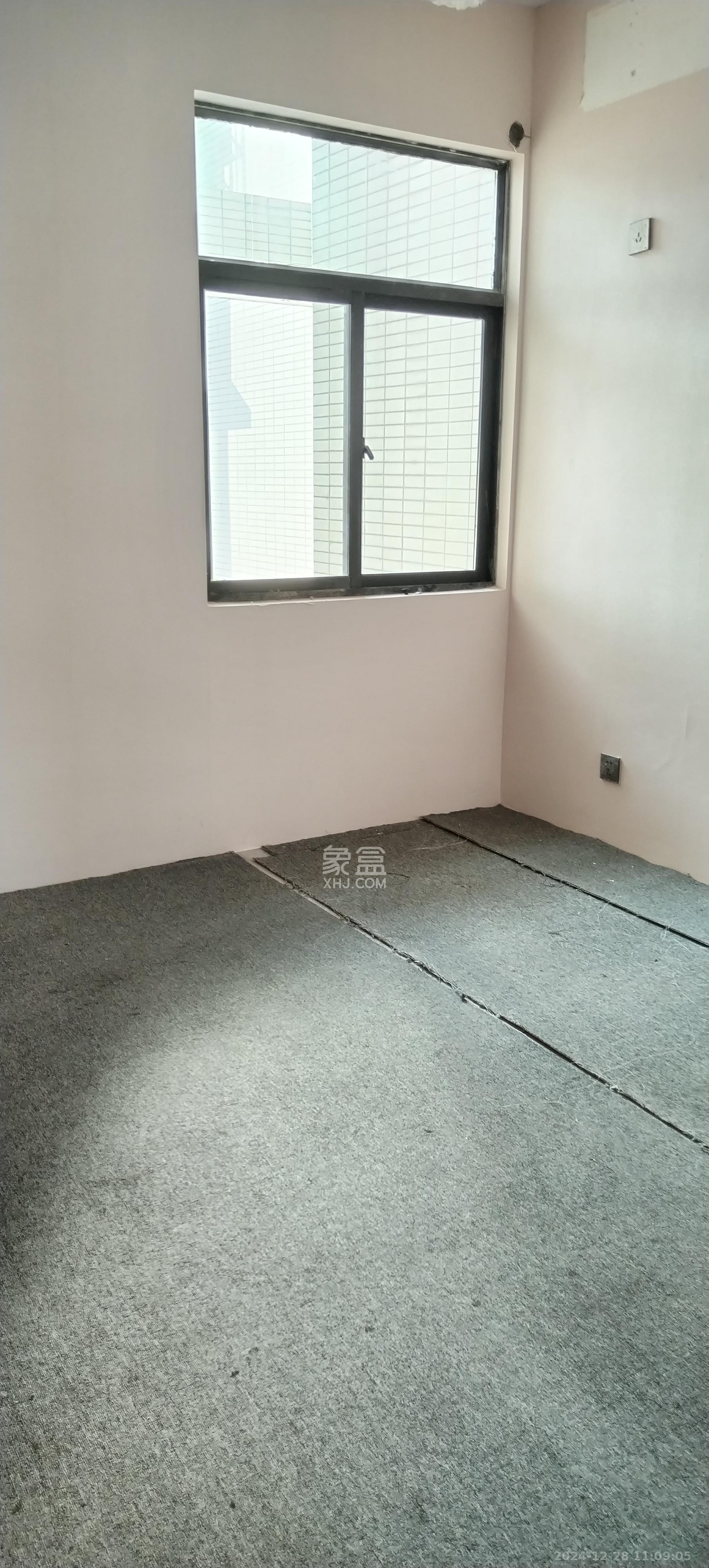 福邸雅苑 4室2厅1卫 2400.0元/月 福邸雅苑 4室2厅1卫 2400.0元/月室内图