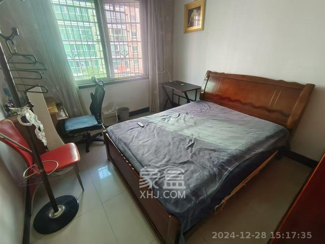 恩瑞麓山名园(龙王港小区) 3室2厅1卫 2200.0元/月 恩瑞麓山名园(龙王港小区) 3室2厅1卫 2200.0元/月室内图