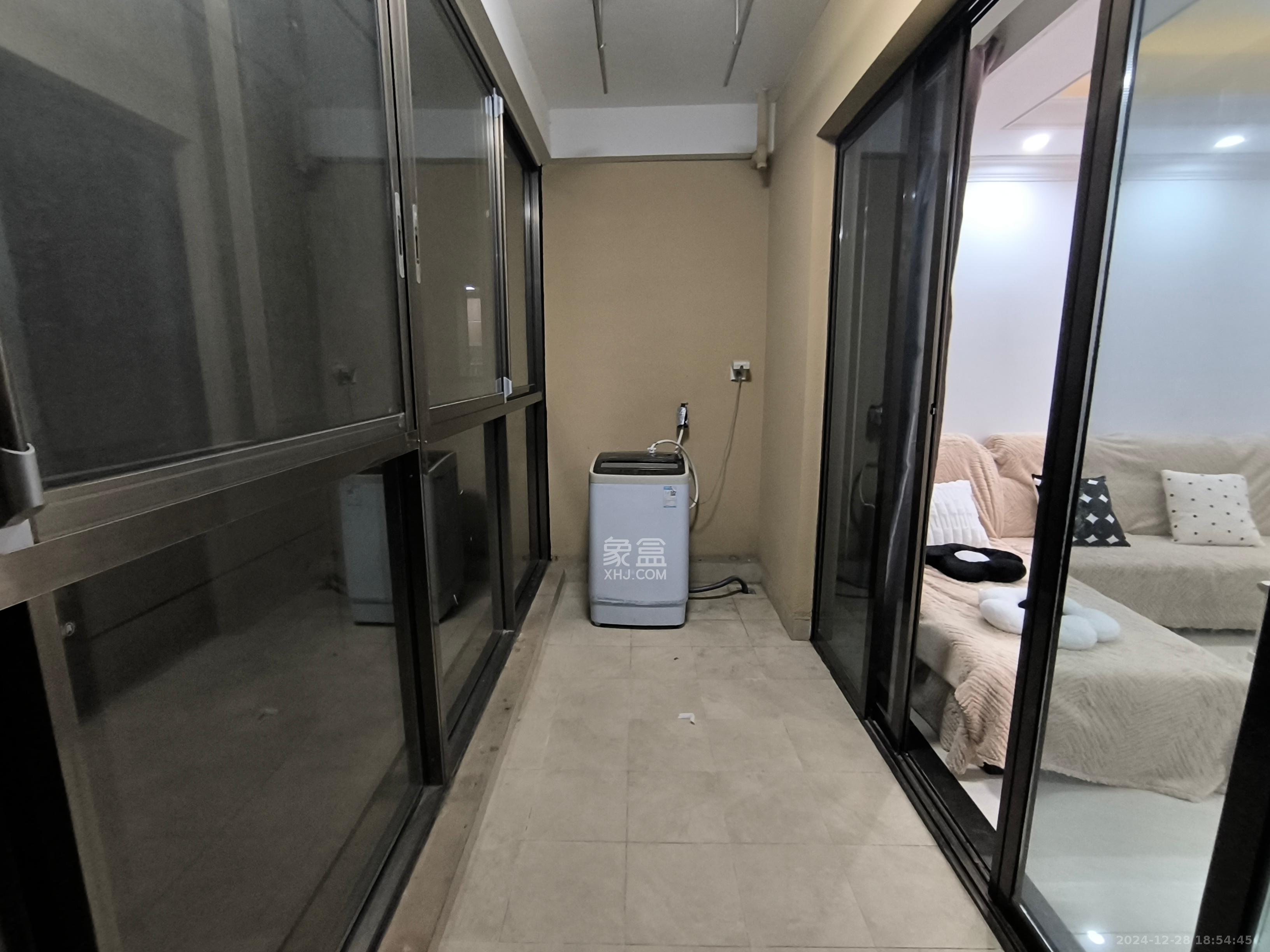 江山帝景哈佛  4室2厅2卫   2700.00元/月室内图