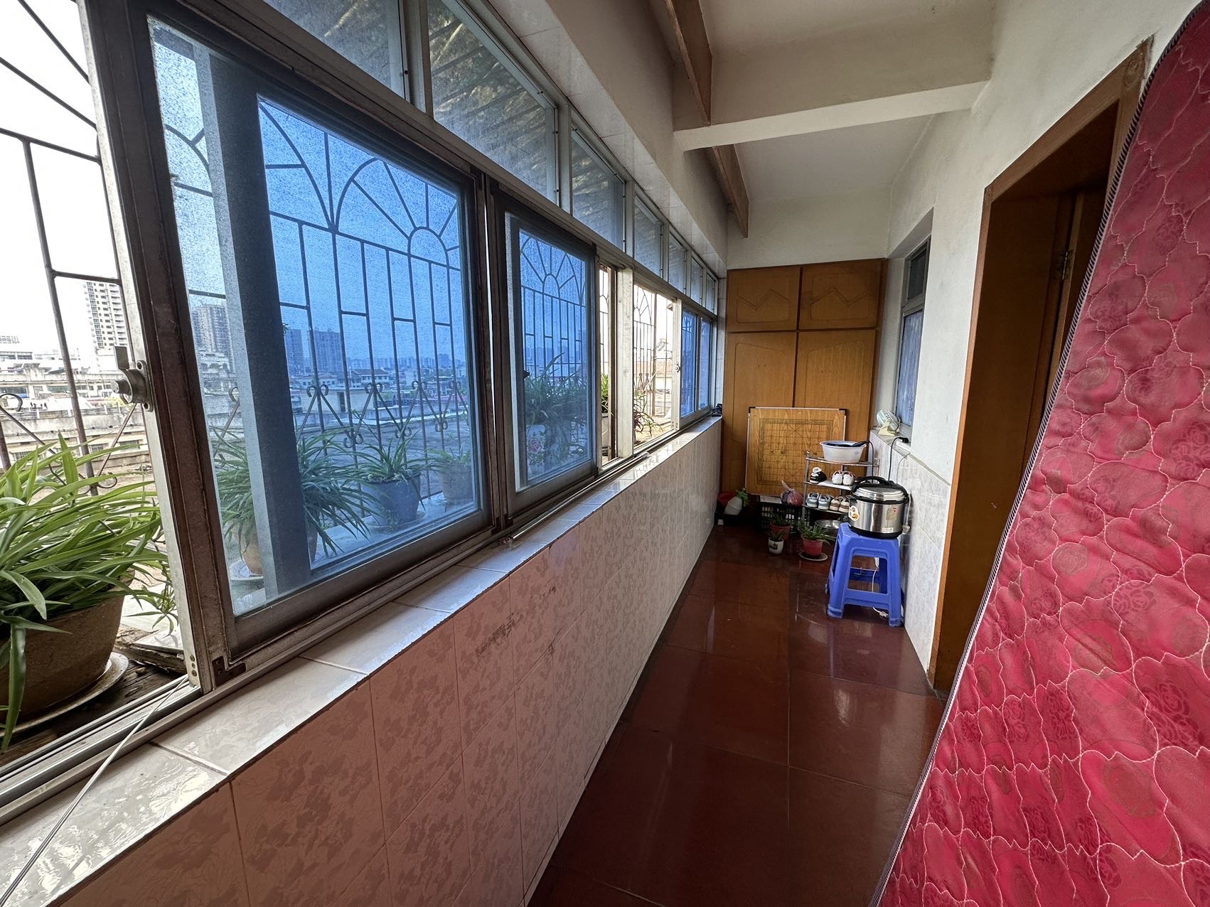 娄星区散盘 3室2厅1卫 28.0万 娄星区散盘 3室2厅1卫 28.0万客厅