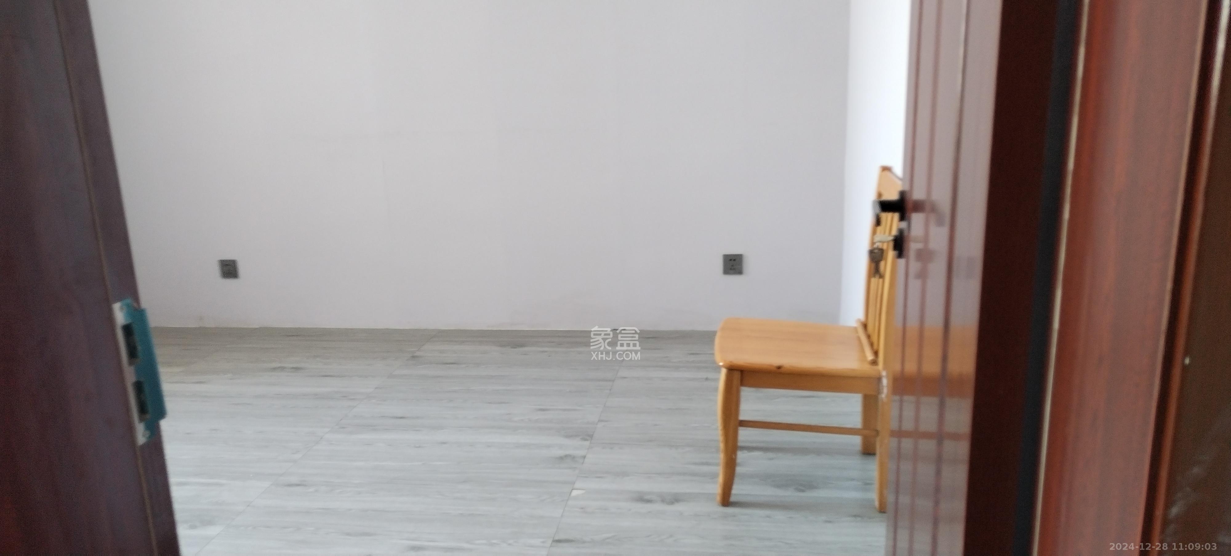 福邸雅苑 4室2厅1卫 2400.0元/月 福邸雅苑 4室2厅1卫 2400.0元/月室内图