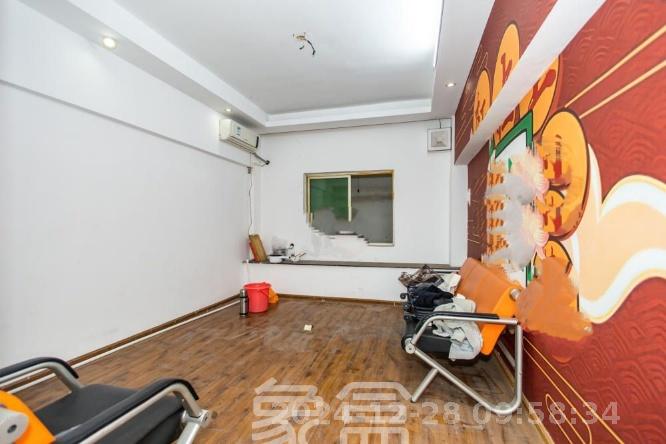 中南汽车世界   22.0㎡     1500.00元/月室内图