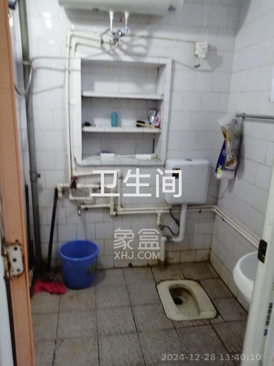 德雅路(邮电村)散盘 2室1厅1卫 1300.0元/月 德雅路(邮电村)散盘 2室1厅1卫 1300.0元/月室内图