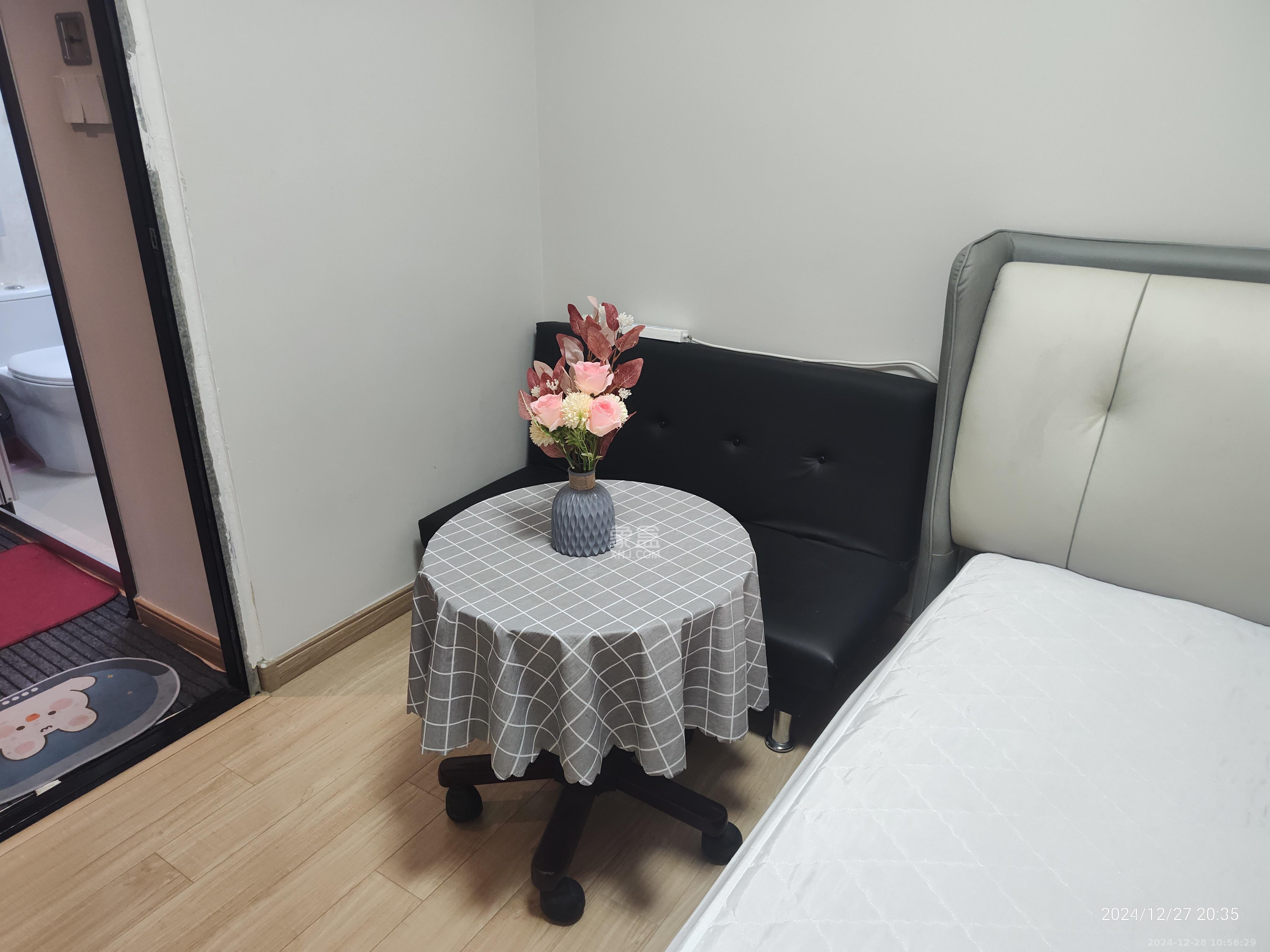 敏捷珑玥府  1室1厅1卫   1100.00元/月室内图