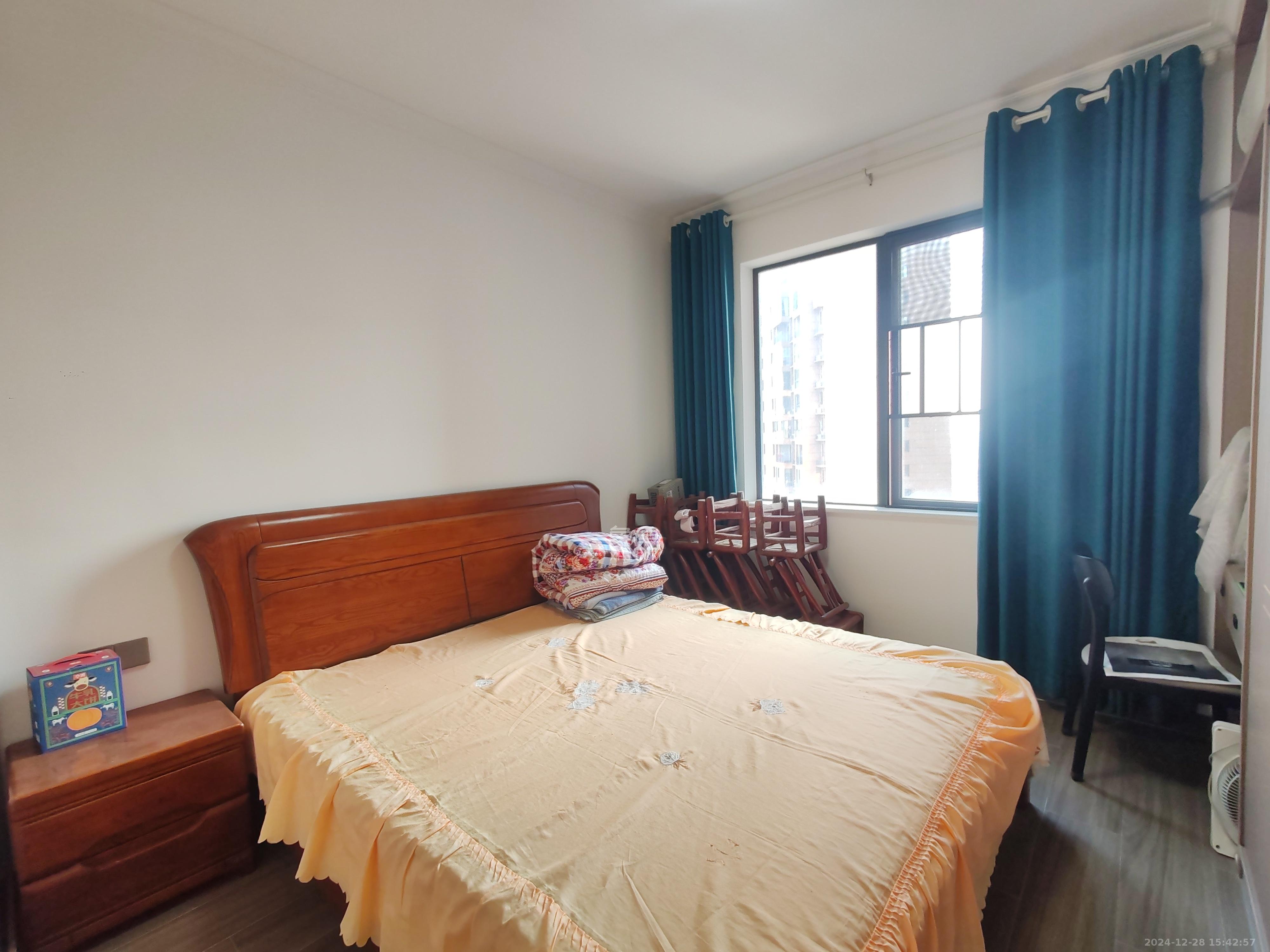 紫华郡 2室2厅2卫 2500.0元/月 紫华郡 2室2厅2卫 2500.0元/月室内图