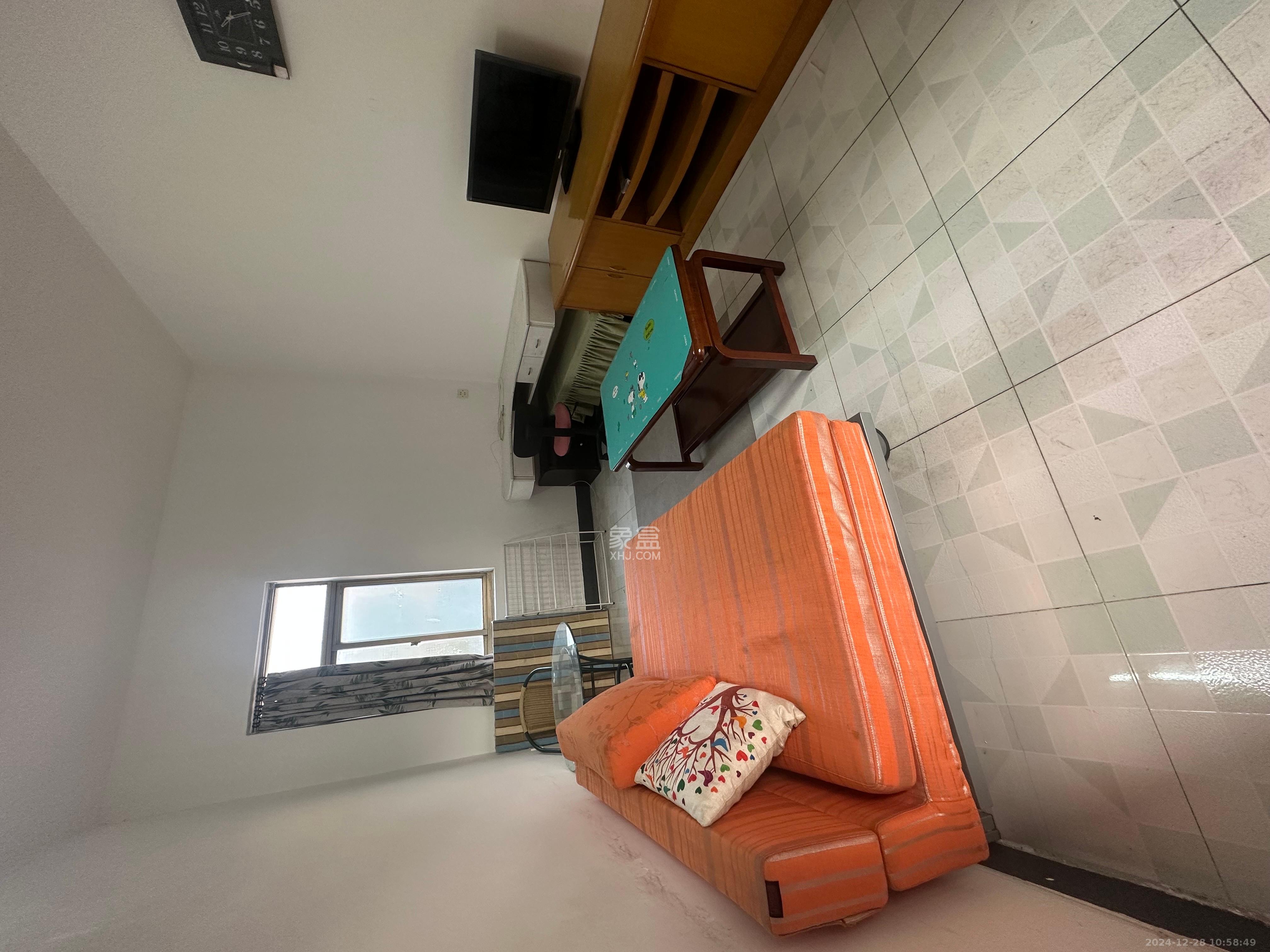 湖南省石油总公司宿舍 1室2厅1卫 2200.0元/月 湖南省石油总公司宿舍 1室2厅1卫 2200.0元/月室内图