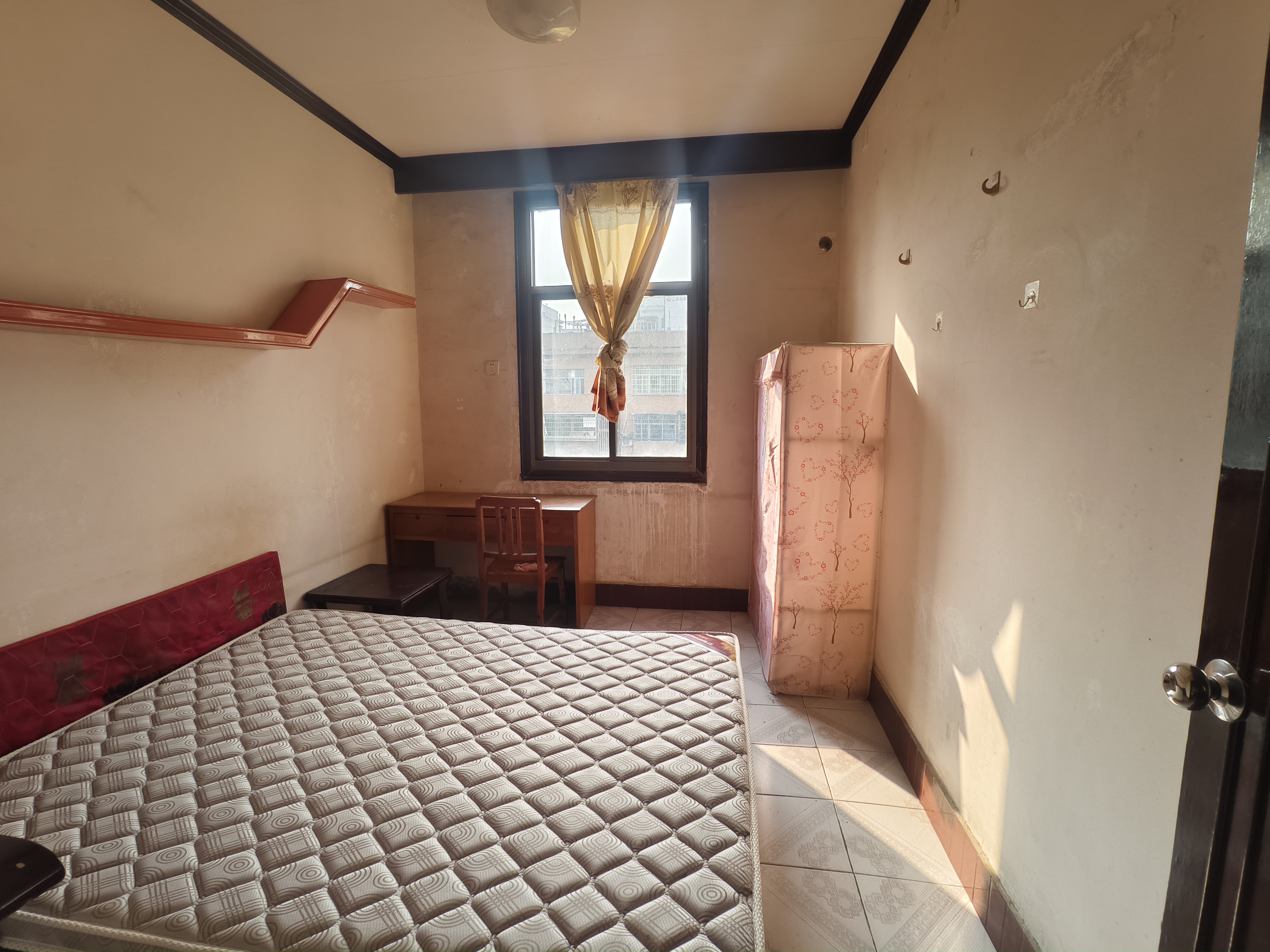 农业银行娄底分行家属楼  2室1厅1卫    36.8万客厅