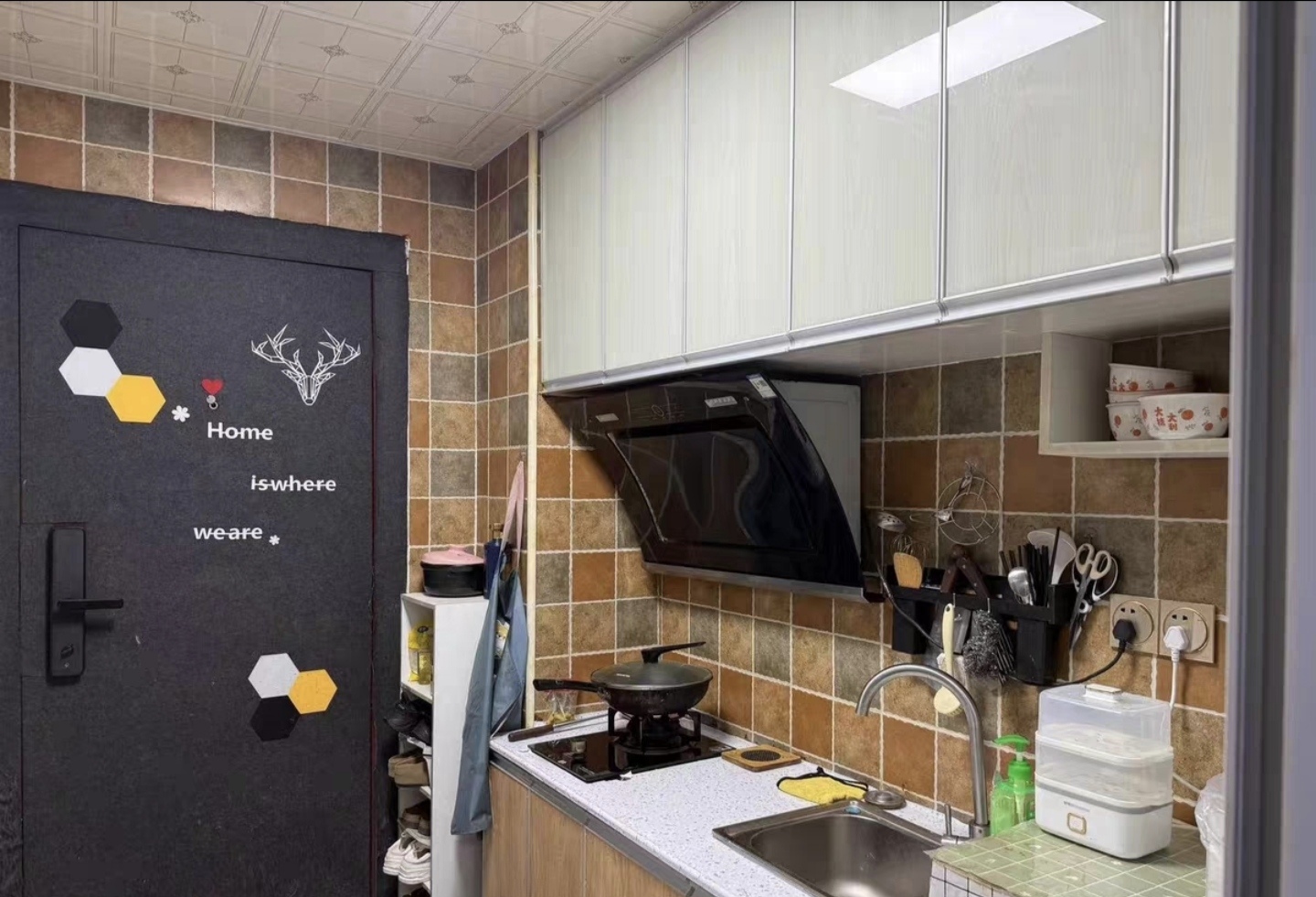 众一桂府 1室1厅1卫 1000.0元/月 众一桂府 1室1厅1卫 1000.0元/月室内图