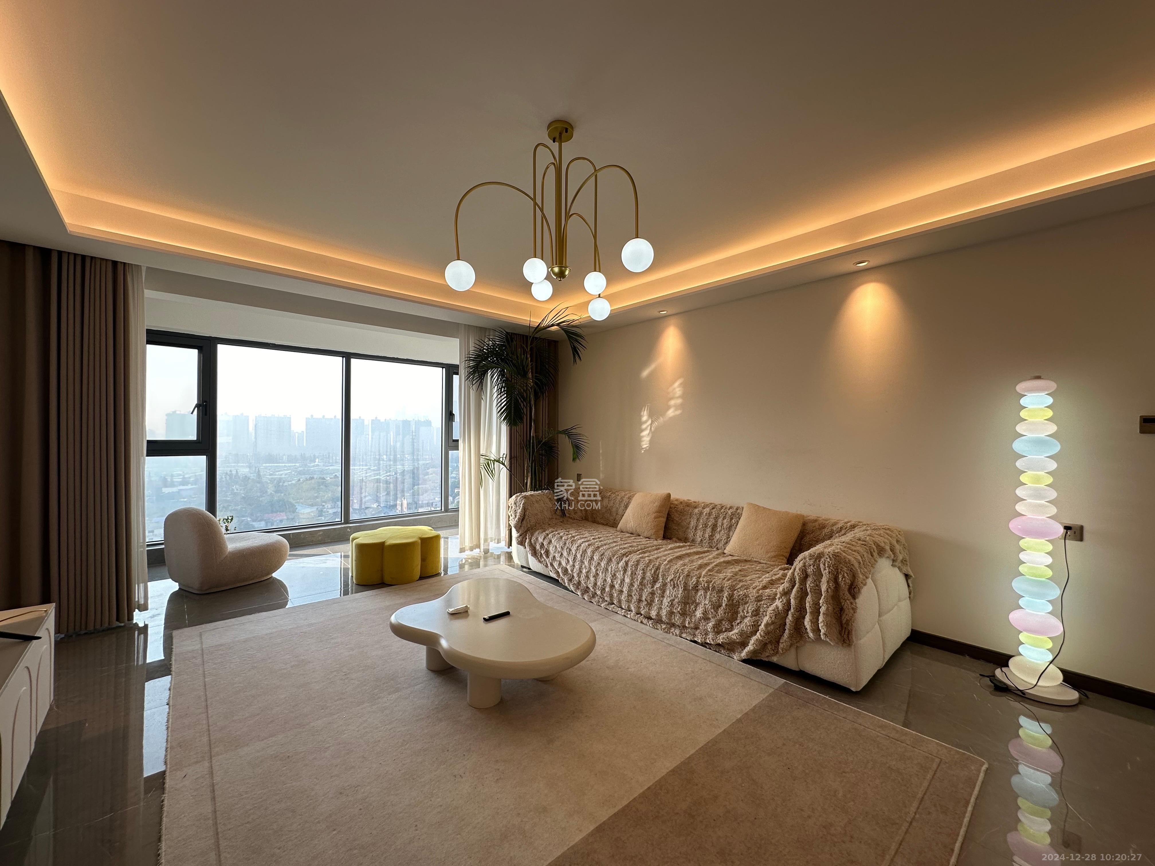 龙湖春江天玺  4室2厅2卫    5500.0元/月 龙湖春江天玺  4室2厅2卫    5500.0元/月室内图