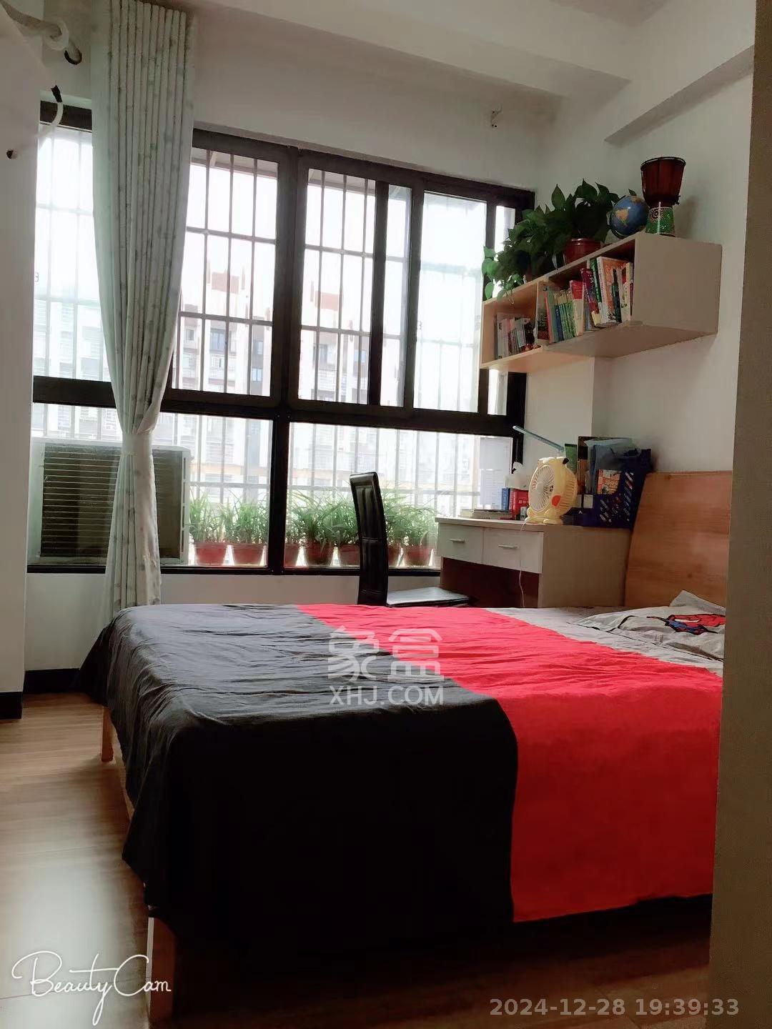 嘉顺苑 3室2厅1卫 2700.0元/月 嘉顺苑 3室2厅1卫 2700.0元/月室内图