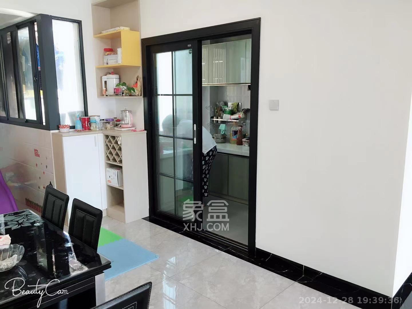 嘉顺苑 3室2厅1卫 2700.0元/月 嘉顺苑 3室2厅1卫 2700.0元/月室内图