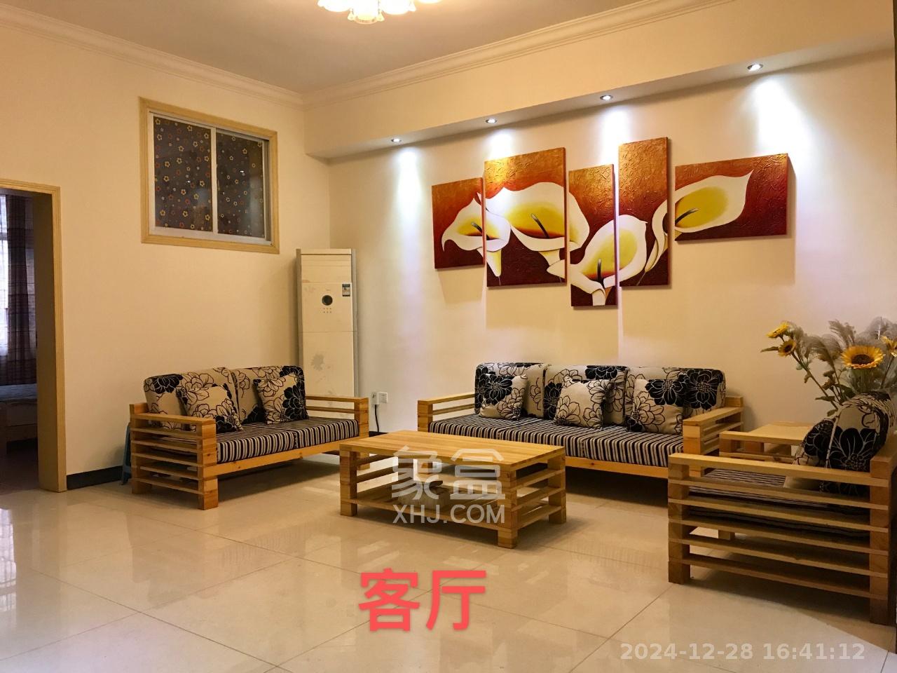 白鹤家园  3室2厅2卫   1800.00元/月