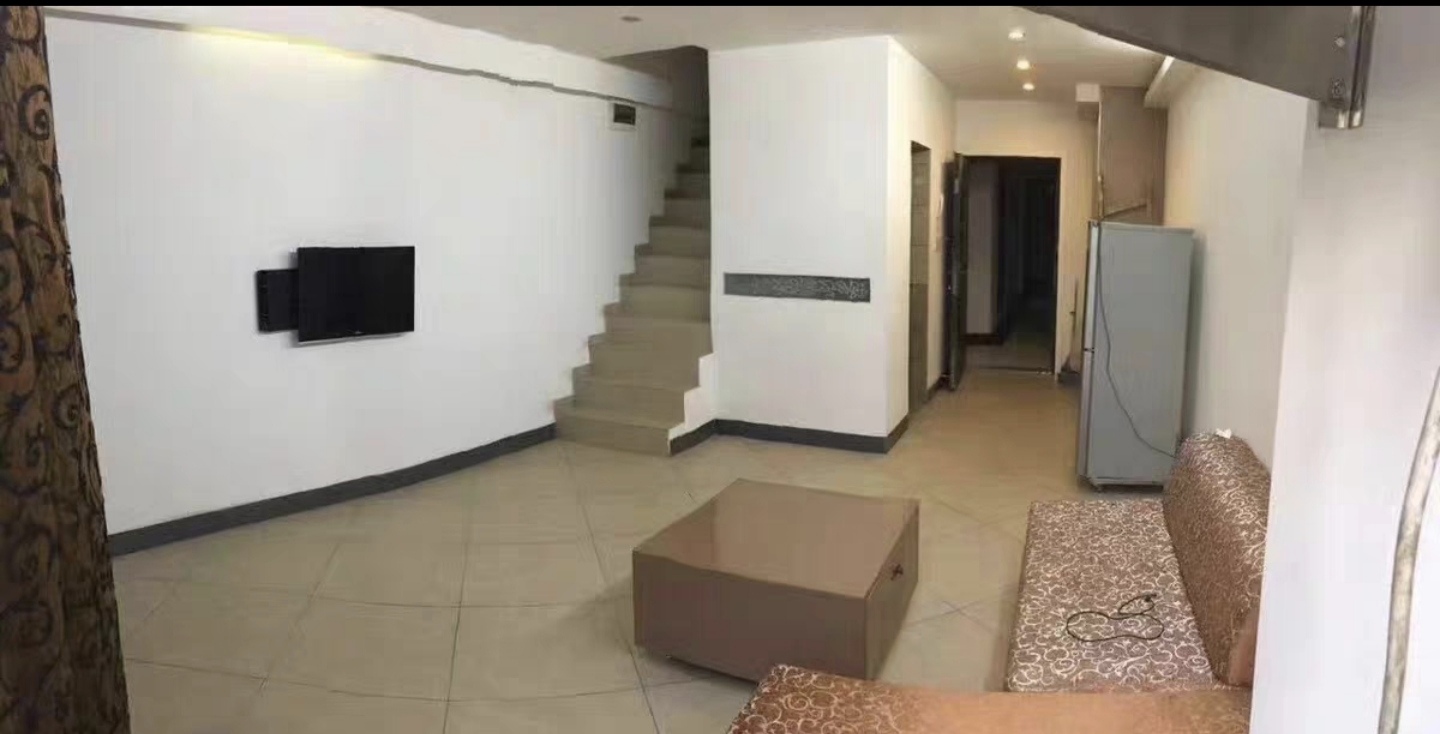 龙泰上品 2室1厅1卫 950.0元/月 龙泰上品 2室1厅1卫 950.0元/月室内图