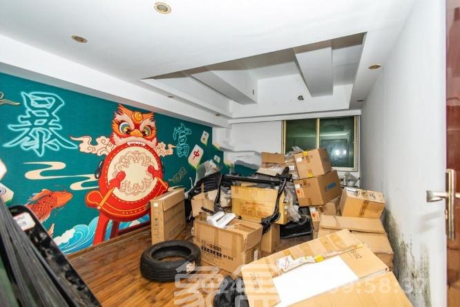 中南汽车世界   22.0㎡     1500.00元/月室内图