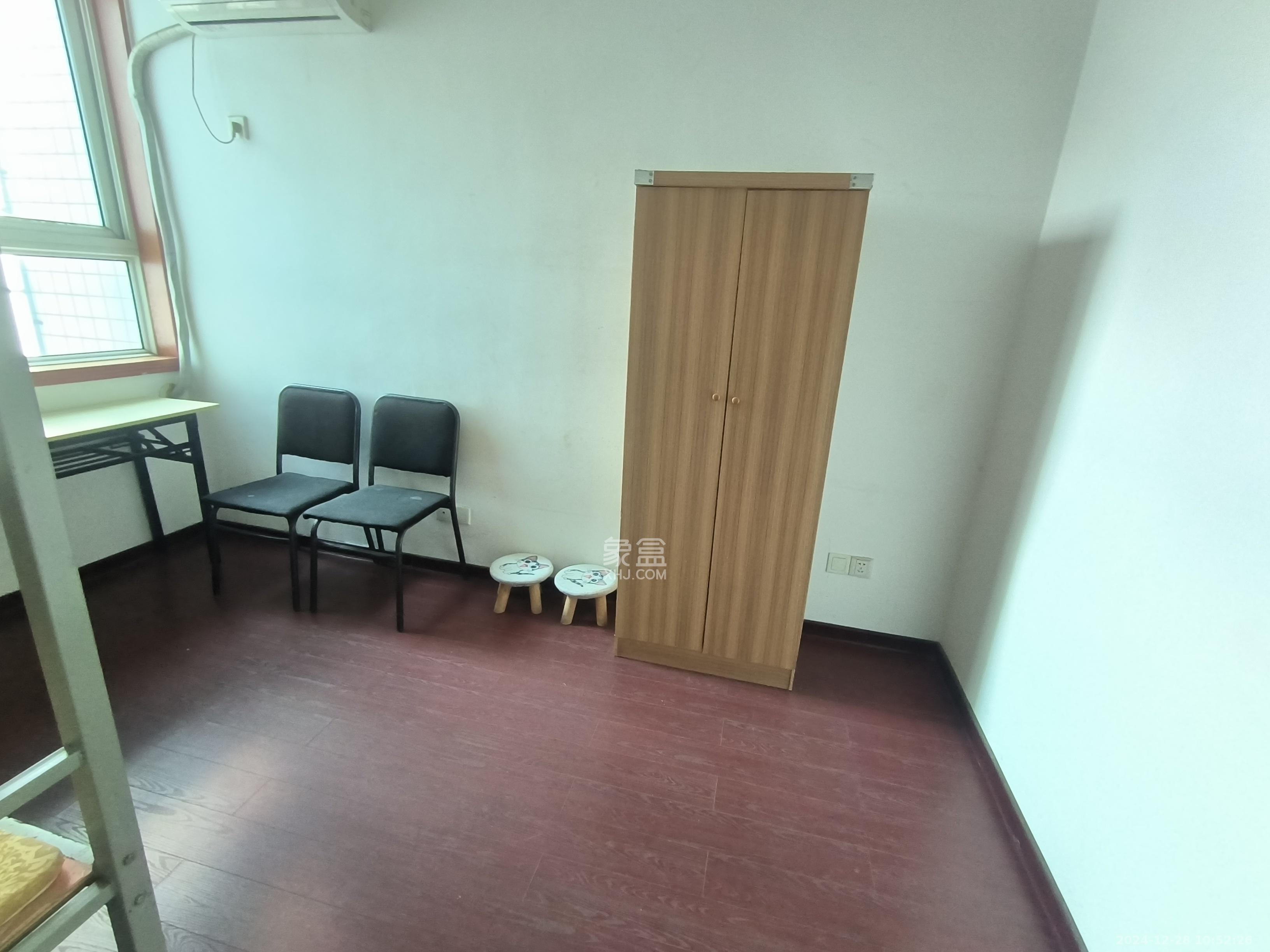 欣胜园 3室1厅2卫 1500.0元/月 欣胜园 3室1厅2卫 1500.0元/月室内图