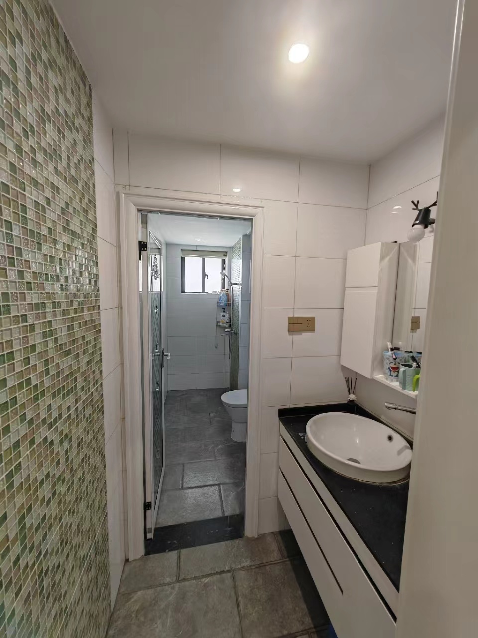 滨海幸福里 4室2厅2卫 424.0万 滨海幸福里 4室2厅2卫 424.0万客厅