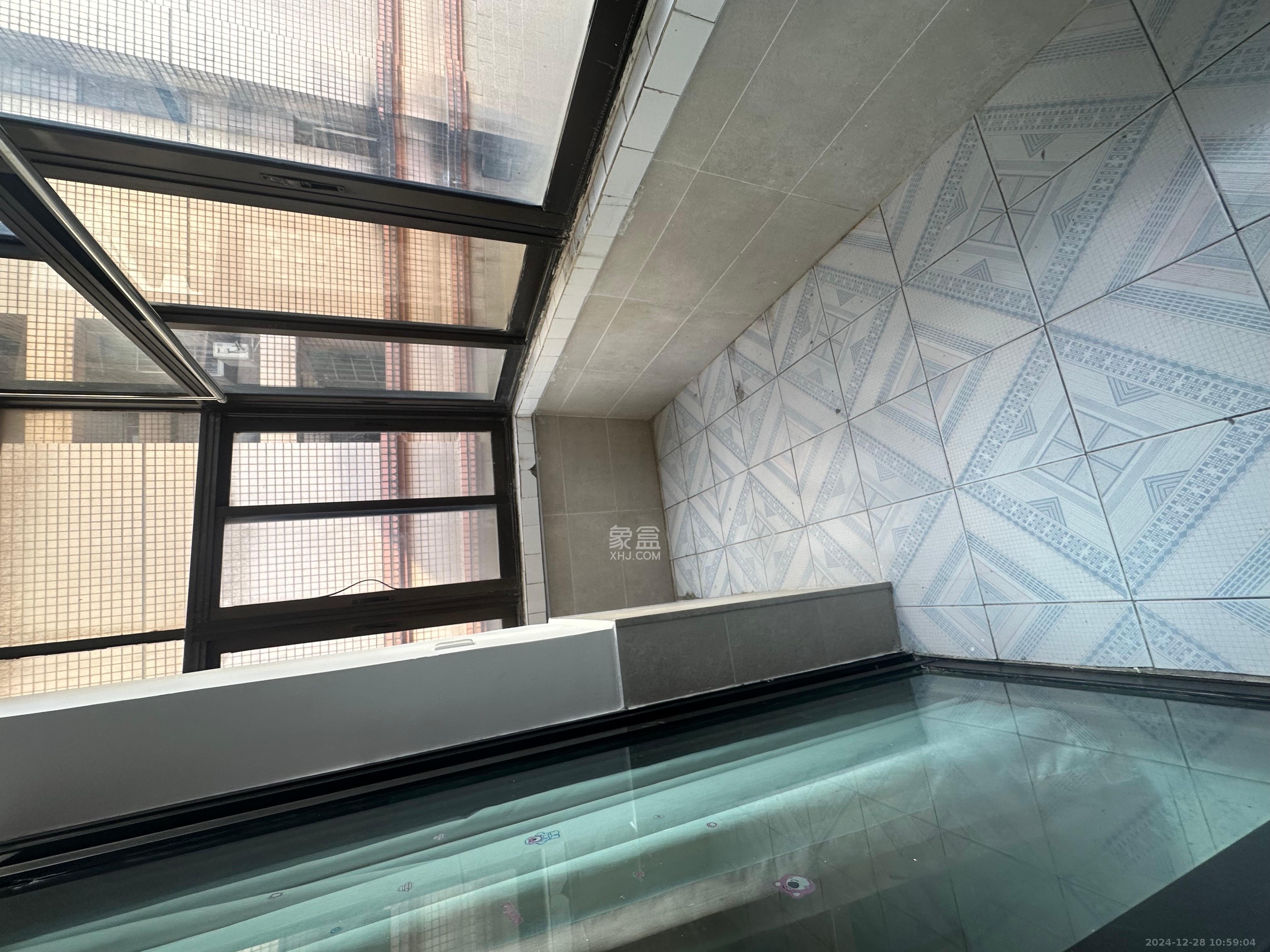 湖南省石油总公司宿舍 1室2厅1卫 2200.0元/月 湖南省石油总公司宿舍 1室2厅1卫 2200.0元/月室内图