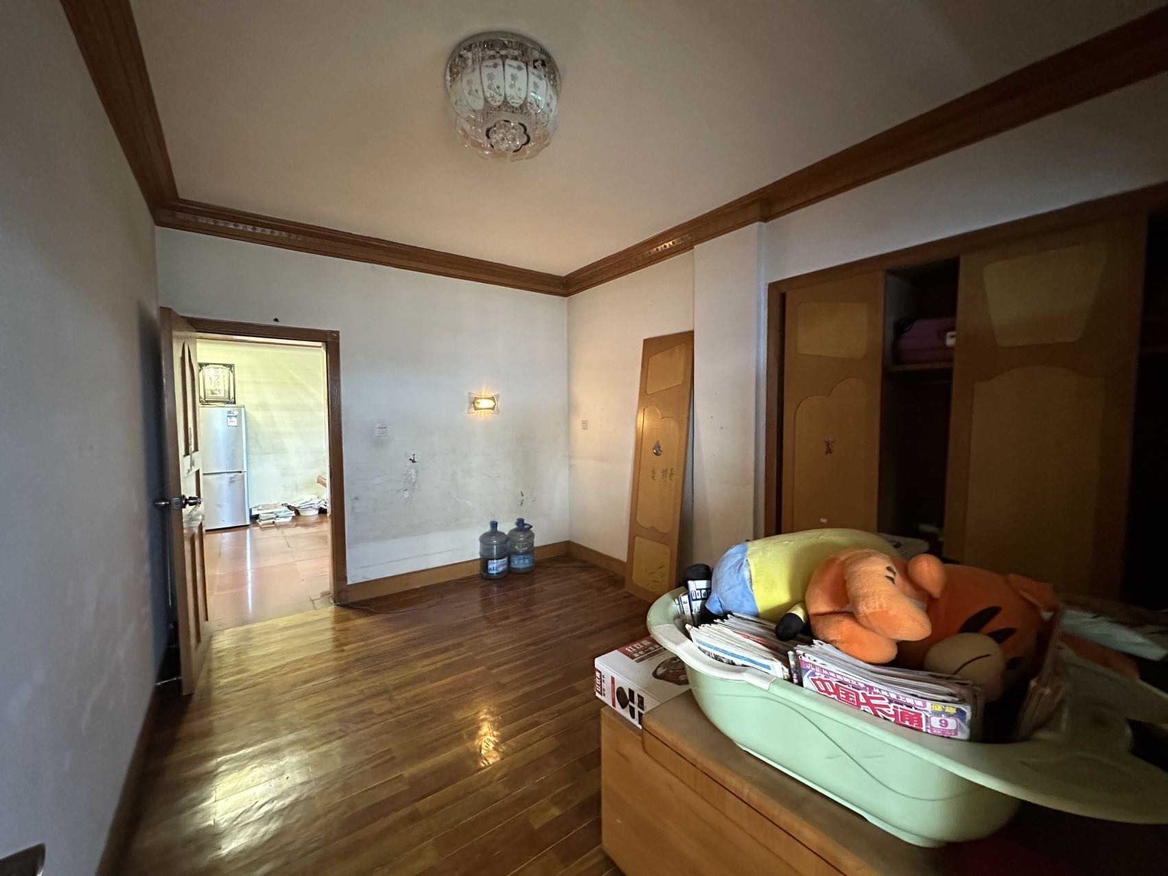 娄星区散盘 3室2厅1卫 28.0万 娄星区散盘 3室2厅1卫 28.0万客厅