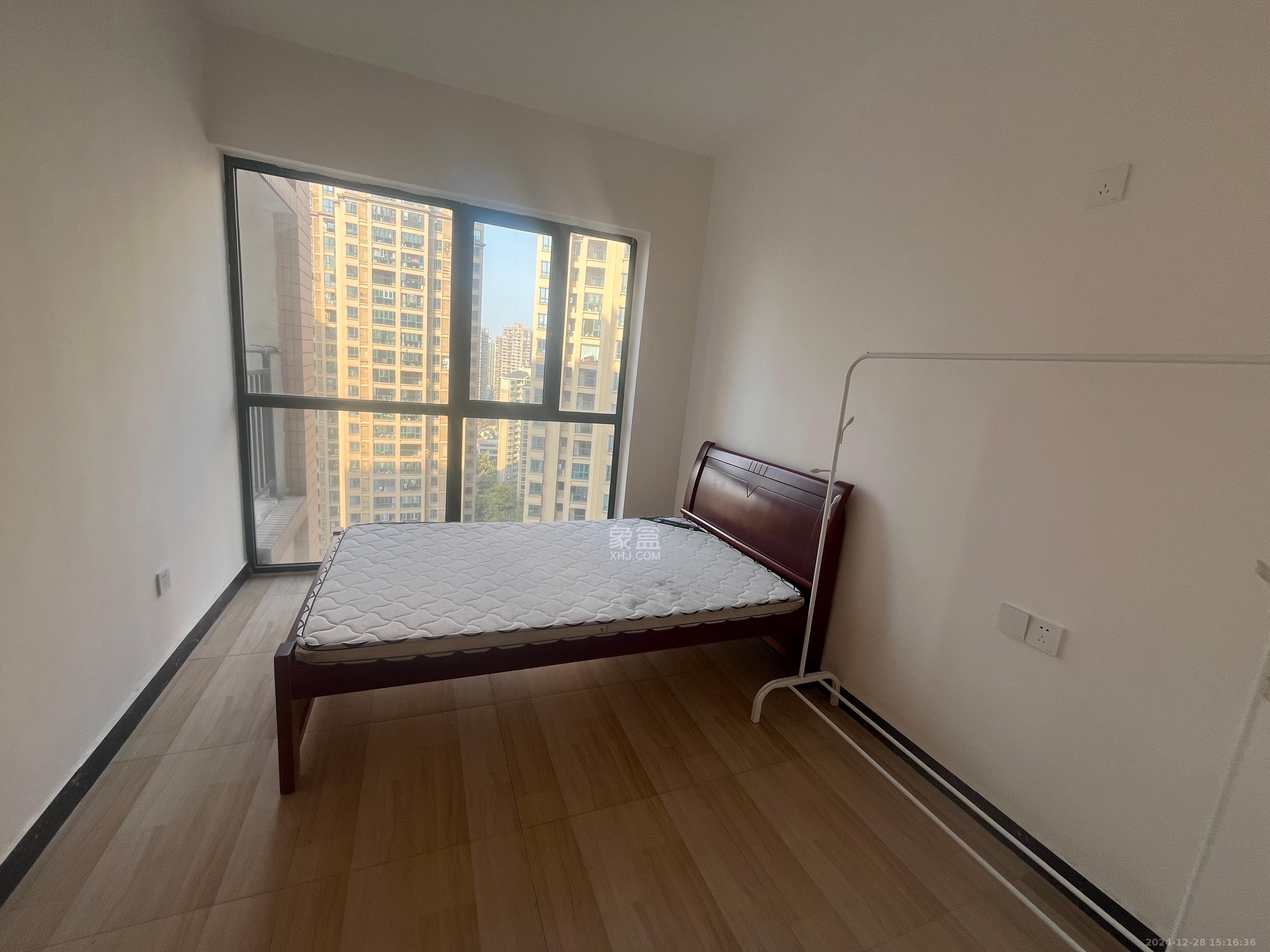 金湘苑(星澜之悦) 4室2厅2卫 2000.0元/月 金湘苑(星澜之悦) 4室2厅2卫 2000.0元/月室内图