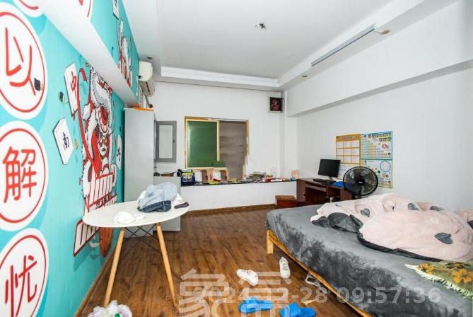 中南汽车世界   22.0㎡     1500.00元/月室内图