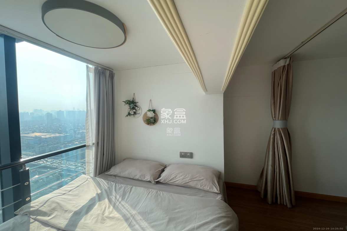 东盈商业广场(华泉城市广场) 1室1厅1卫 3000.0元/月 东盈商业广场(华泉城市广场) 1室1厅1卫 3000.0元/月室内图