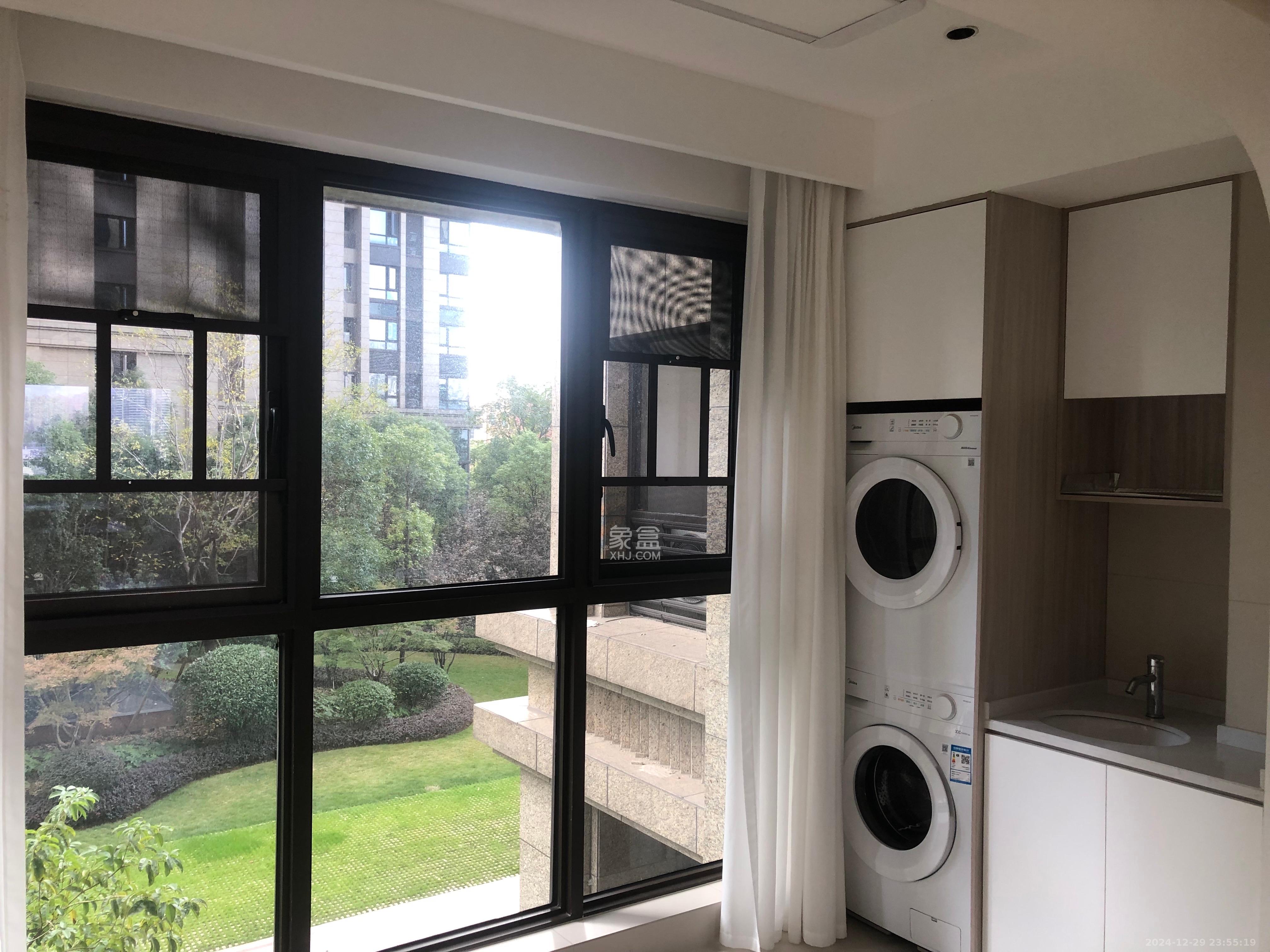 阳光城尚东湾嘉林苑 3室2厅2卫 2900.0元/月 阳光城尚东湾嘉林苑 3室2厅2卫 2900.0元/月室内图