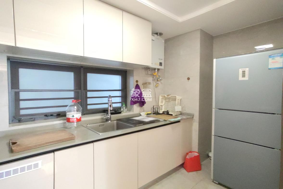 招商雍华府  4室2厅2卫    330.0万 招商雍华府  4室2厅2卫    330.0万室内图