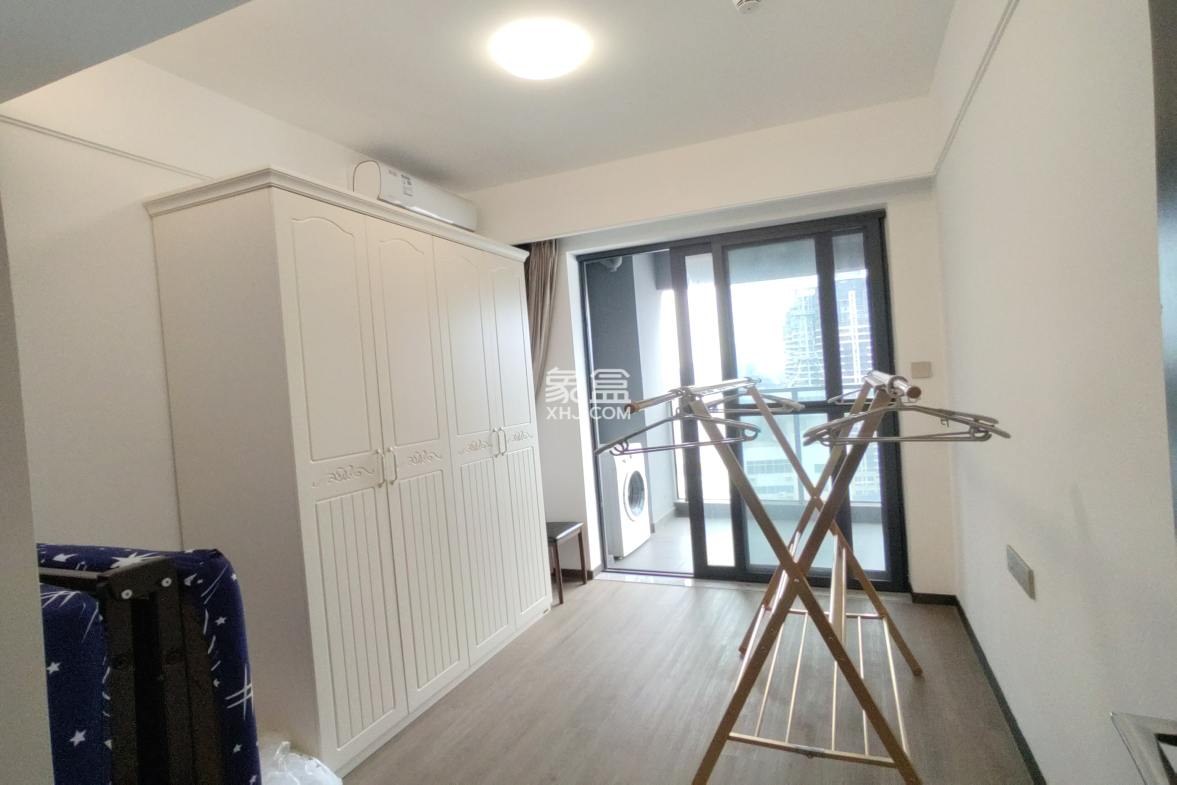 招商雍华府  4室2厅2卫    330.0万 招商雍华府  4室2厅2卫    330.0万室内图