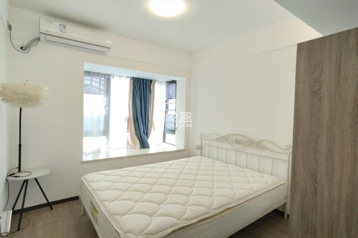 招商雍华府  4室2厅2卫    330.0万 招商雍华府  4室2厅2卫    330.0万室内图