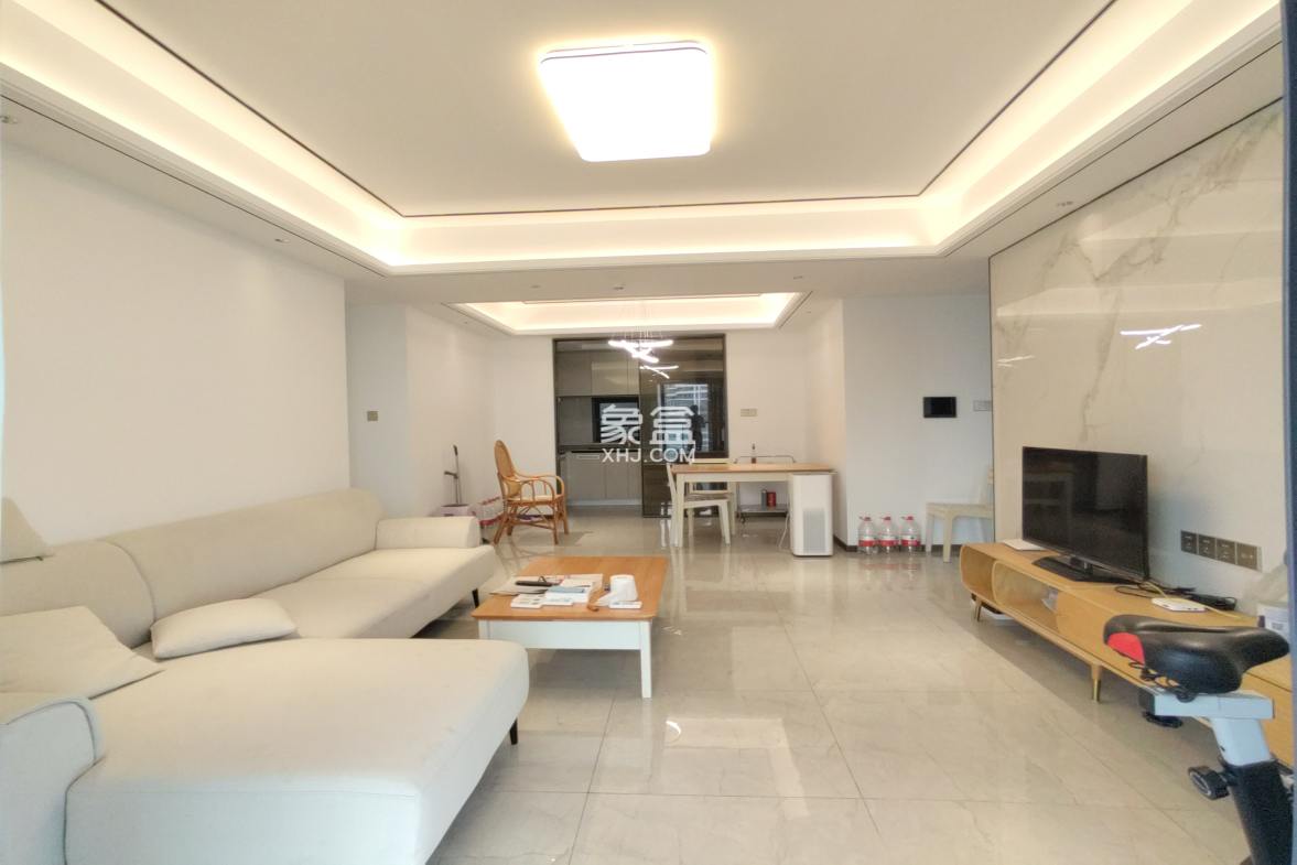 招商雍华府  4室2厅2卫    330.0万 招商雍华府  4室2厅2卫    330.0万室内图