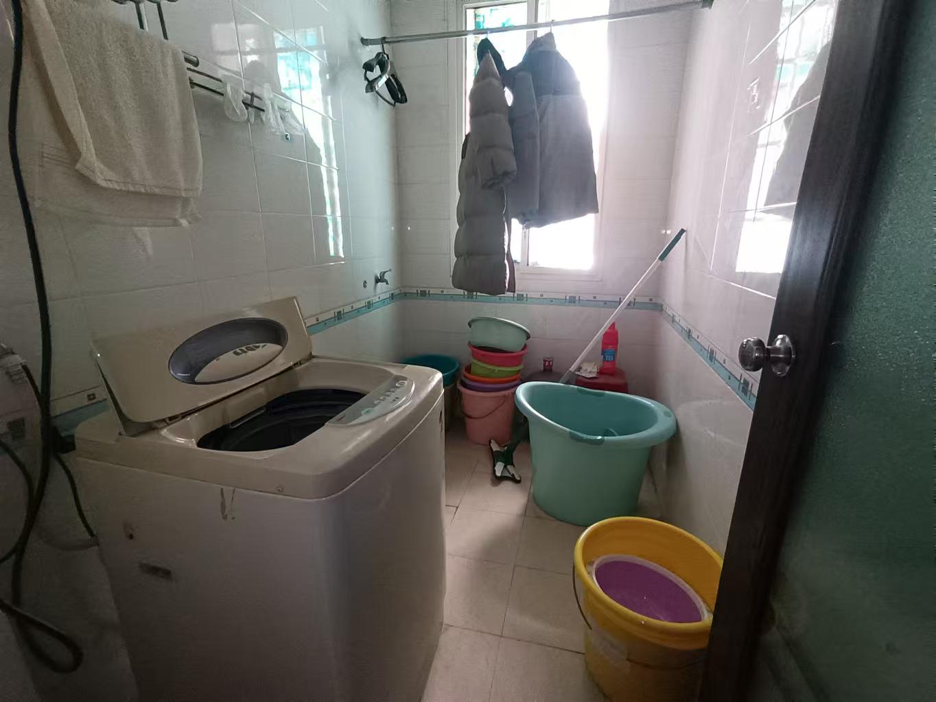 开元三村 3室2厅2卫 45.8万 开元三村 3室2厅2卫 45.8万室内图