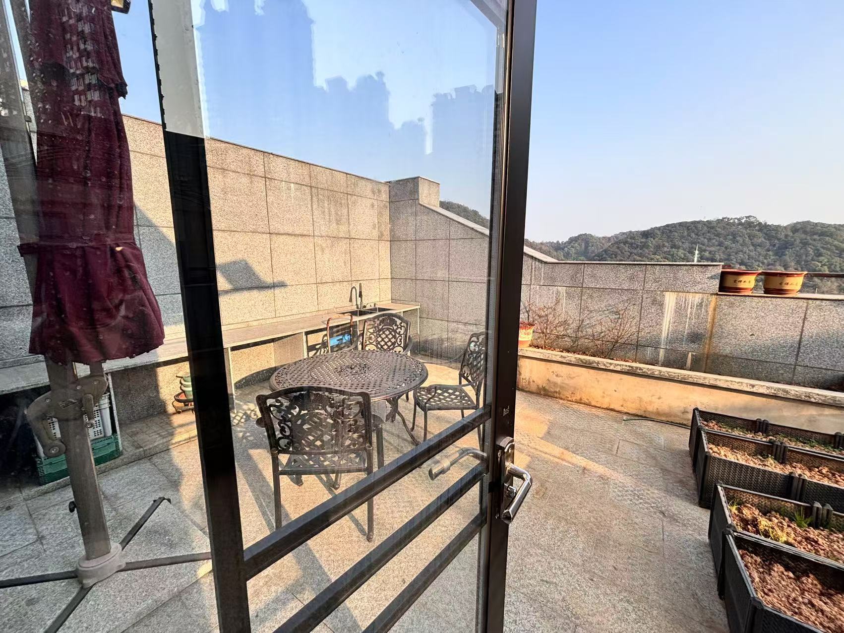 翡翠公园(北大资源)  4室3厅3卫    230.0万 翡翠公园(北大资源)  4室3厅3卫    230.0万室内图