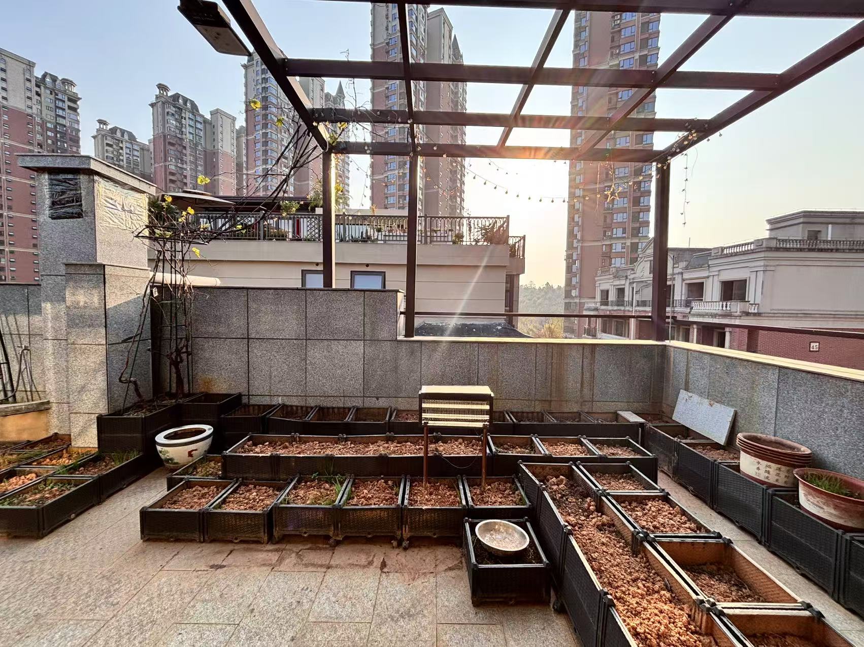 翡翠公园(北大资源)  4室3厅3卫    230.0万 翡翠公园(北大资源)  4室3厅3卫    230.0万室内图