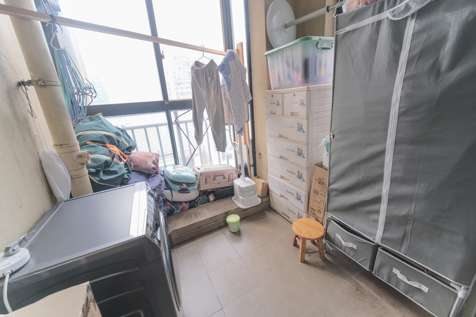 郡原居里 2室2厅1卫 56.0万 郡原居里 2室2厅1卫 56.0万阳台