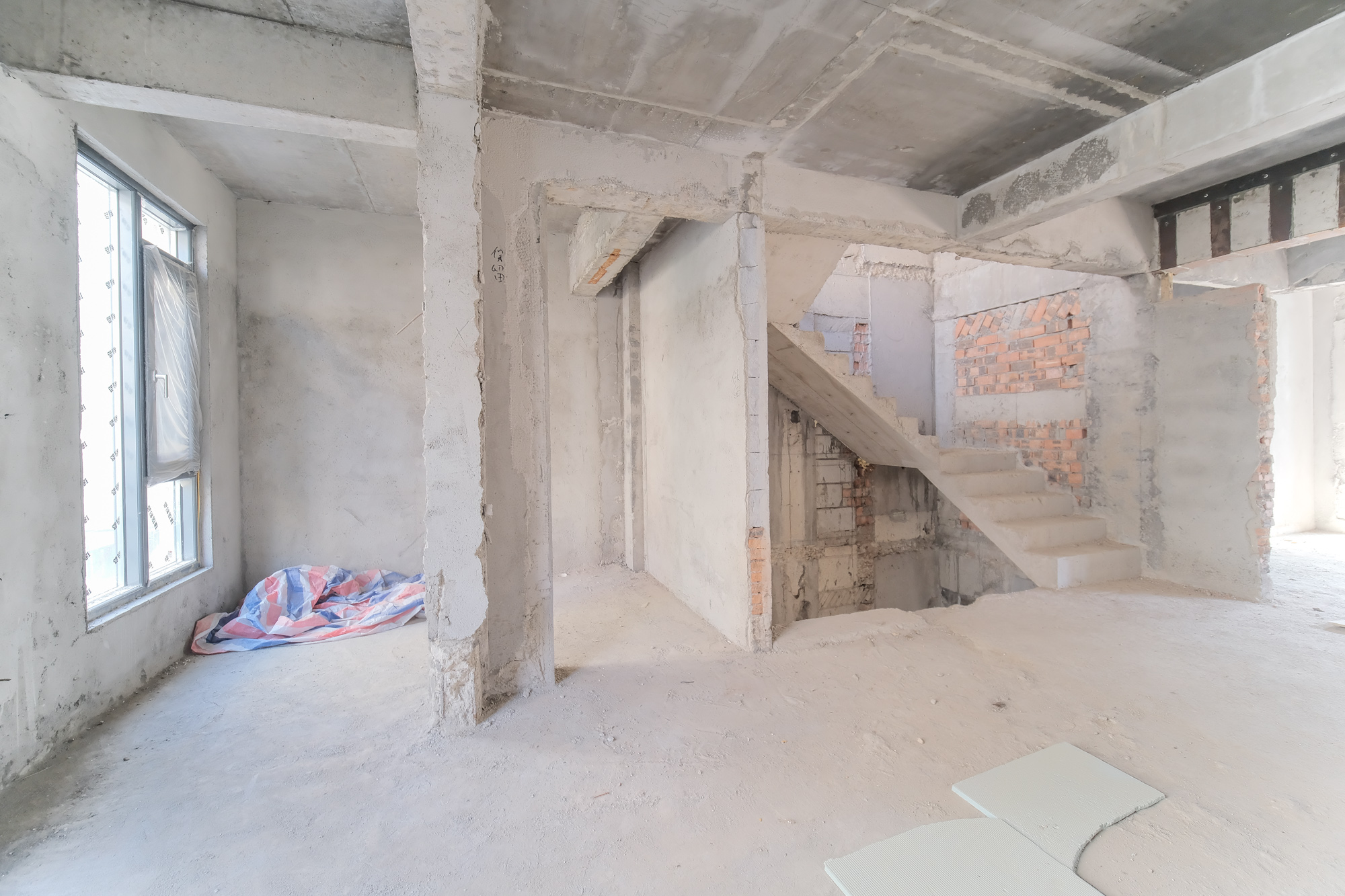 保利香槟国际 5室3厅3卫 438.0万 保利香槟国际 5室3厅3卫 438.0万其他