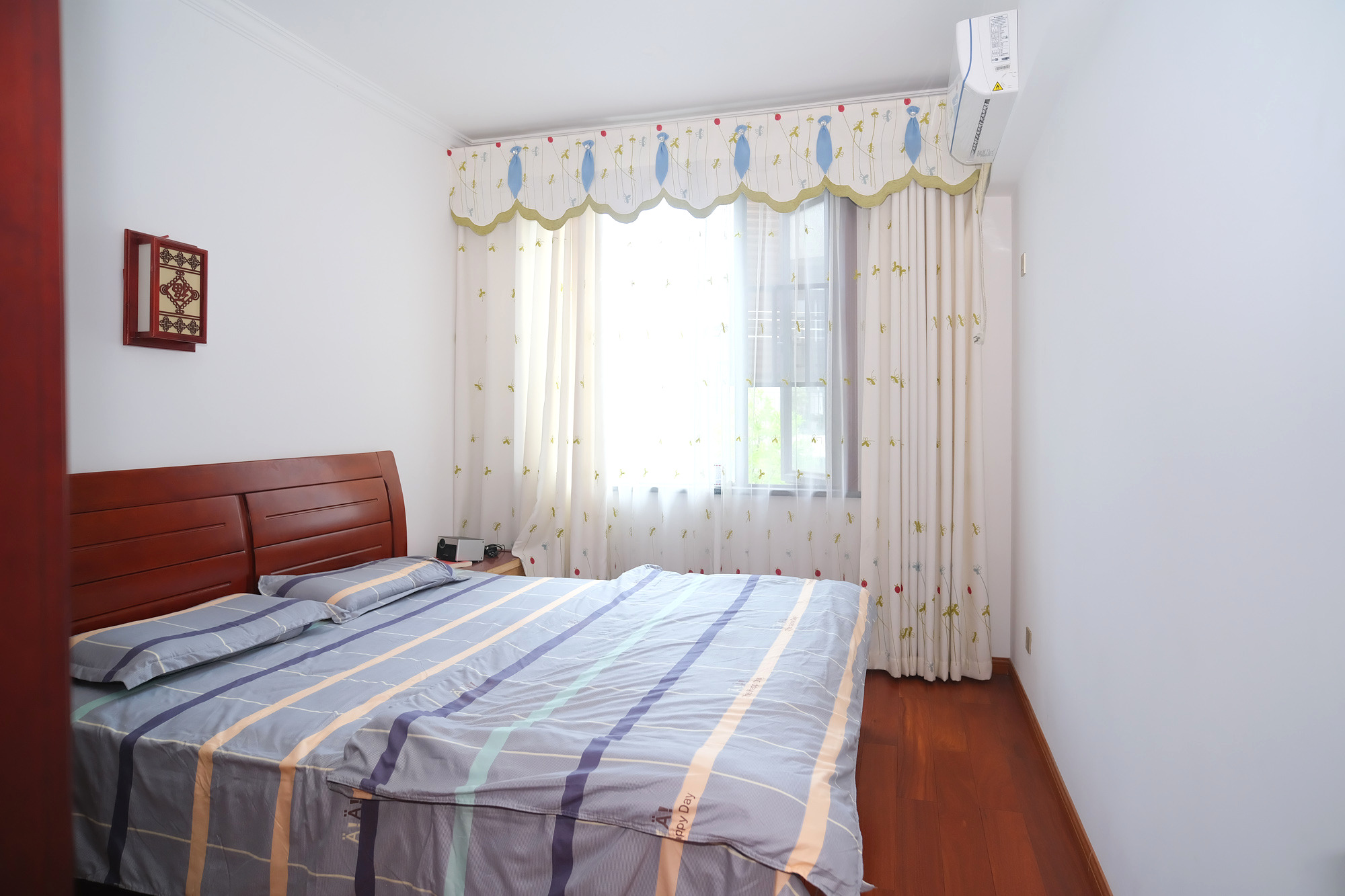 美林水郡  5室5厅2卫    248.0万 美林水郡  5室5厅2卫    248.0万卧室