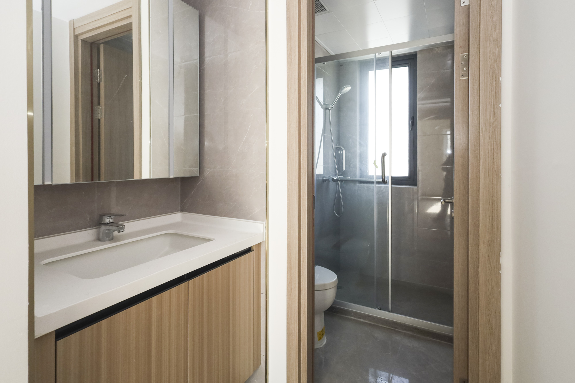 金地兰亭樾  1室0厅0卫    150.0万 金地兰亭樾  1室0厅0卫    150.0万卫生间