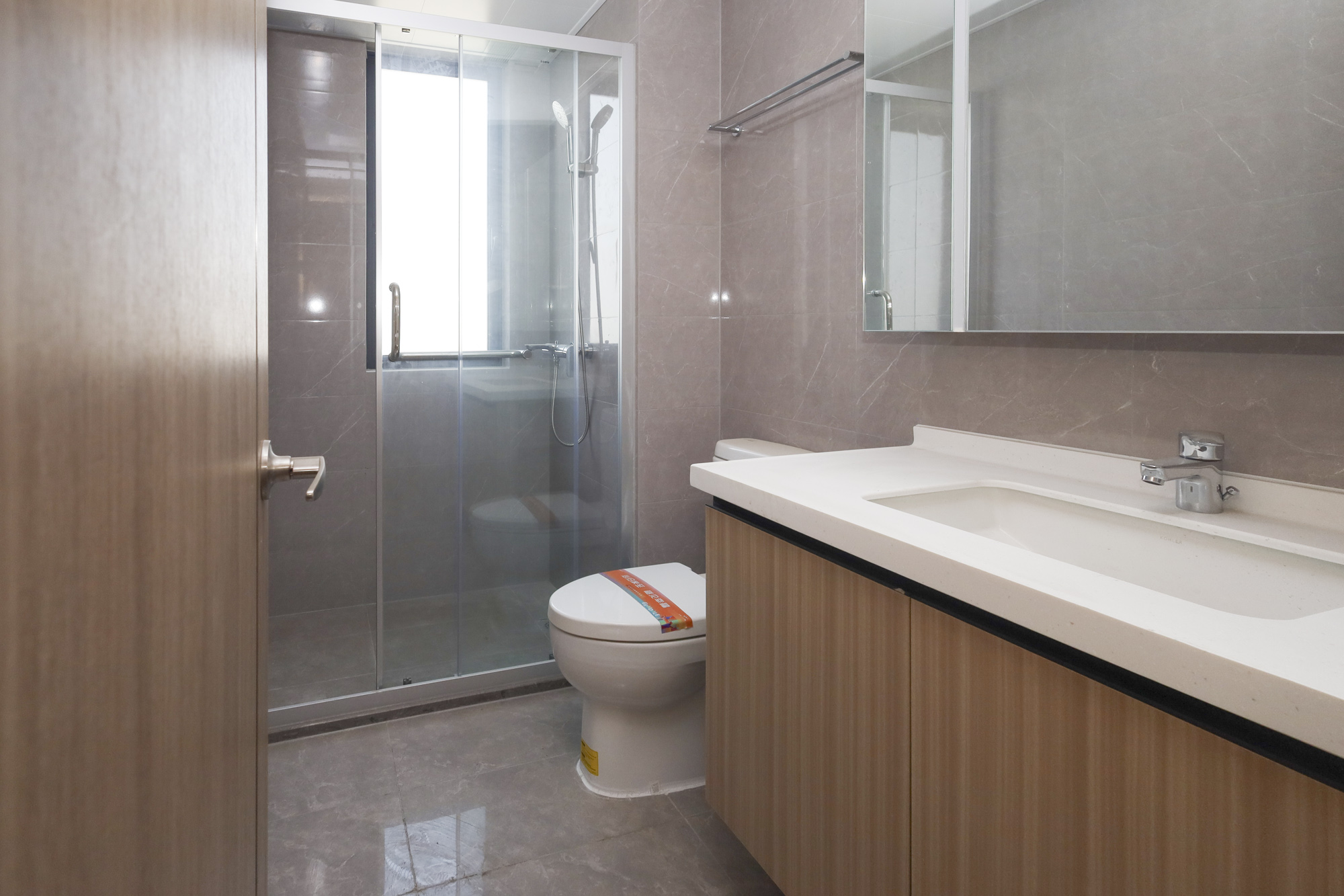 金地兰亭樾  1室0厅0卫    150.0万 金地兰亭樾  1室0厅0卫    150.0万卫生间