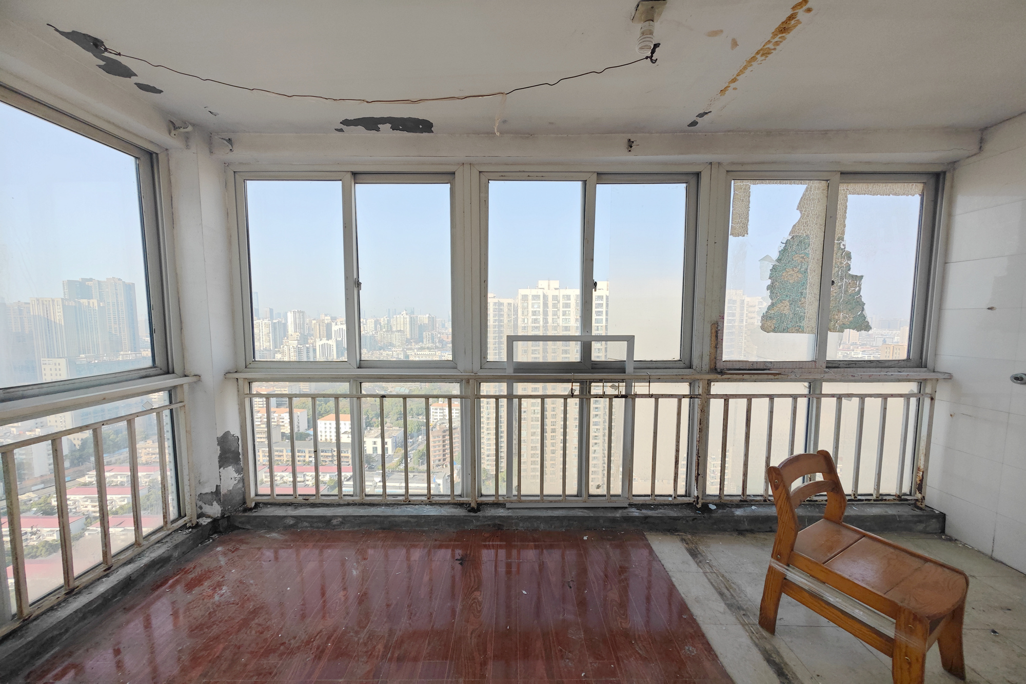 菁华源 4室2厅2卫 95.0万 菁华源 4室2厅2卫 95.0万阳台