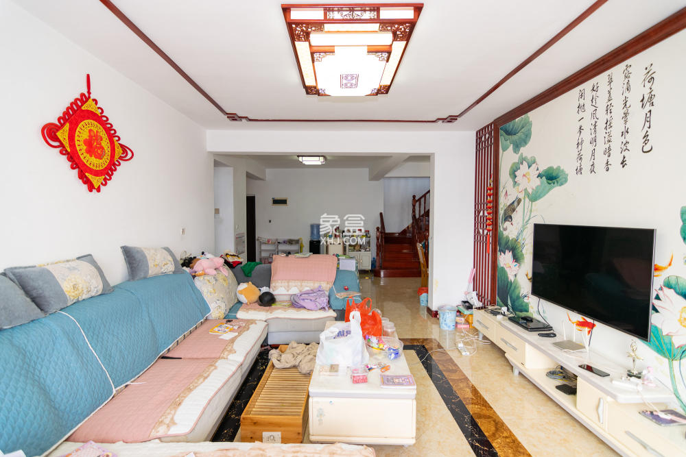 丽景华庭  4室3厅2卫   105.00万