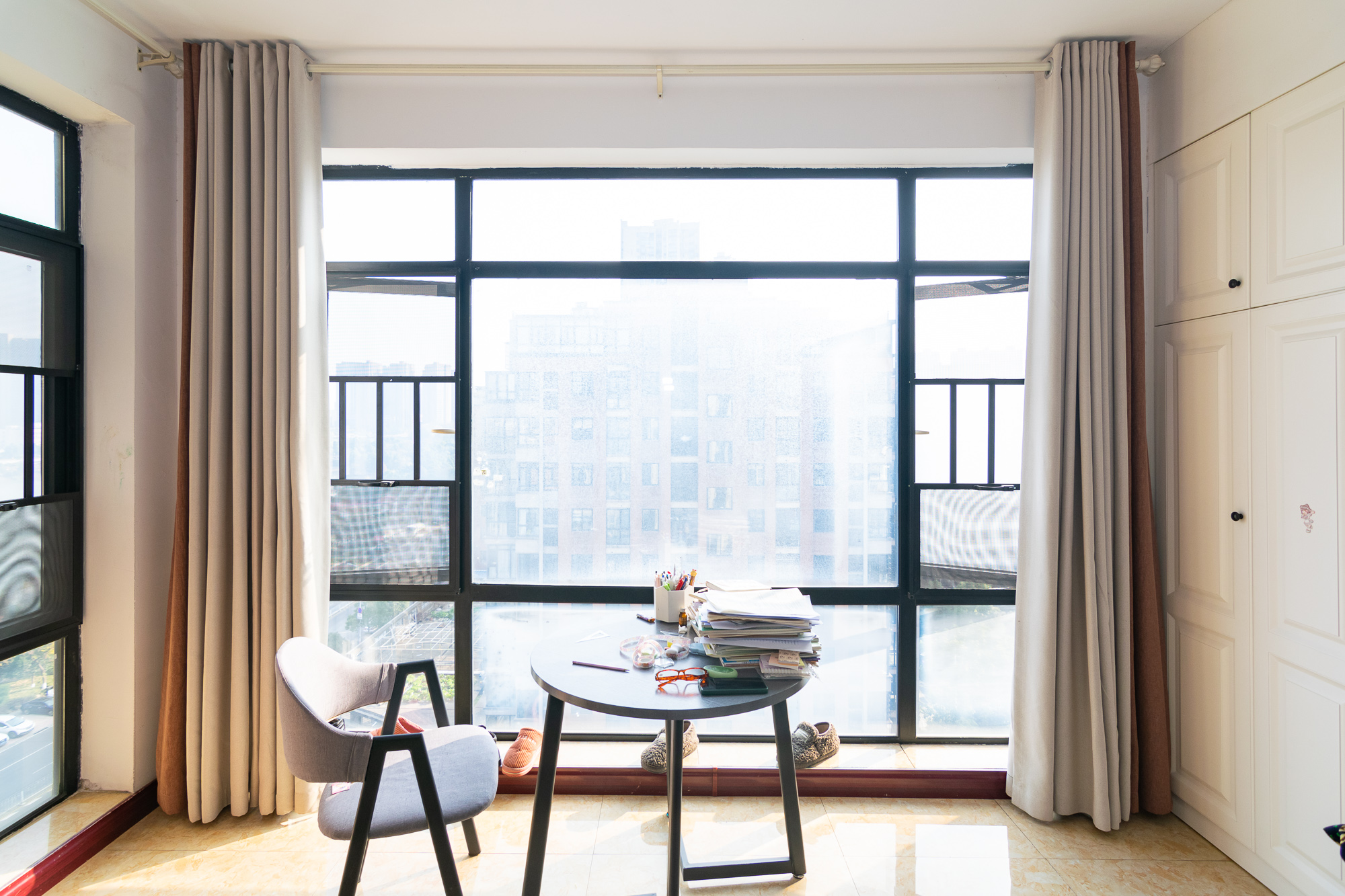丽景华庭  4室3厅2卫   105.00万阳台