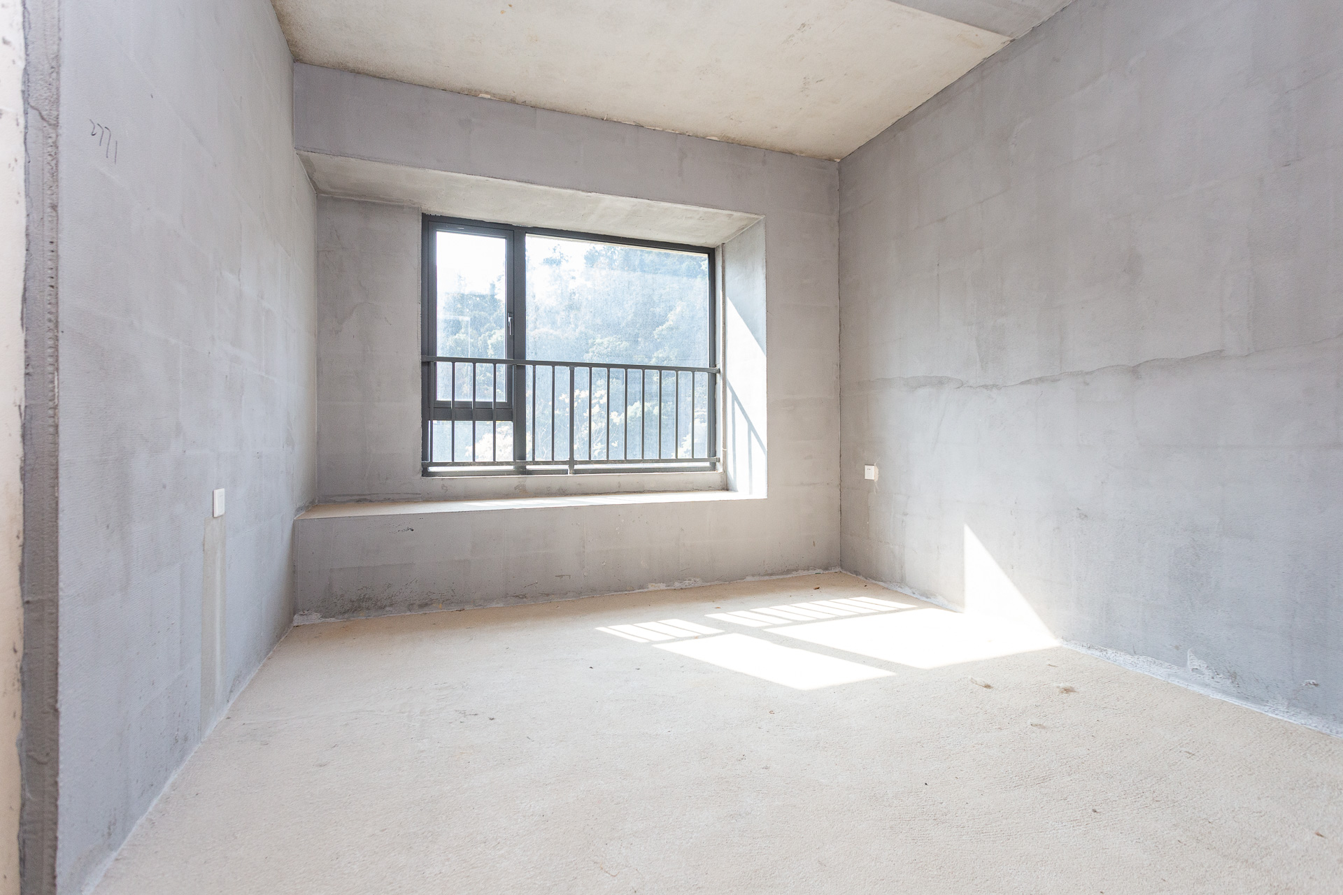 新城观山印  4室2厅2卫   175.00万卧室