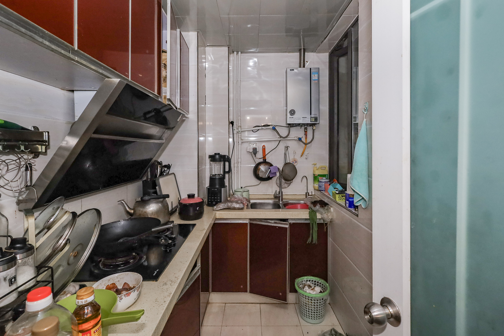 旭辉藏郡(藏郡、旭湘华府)  3室2厅1卫    202.0万 旭辉藏郡(藏郡、旭湘华府)  3室2厅1卫    202.0万厨房