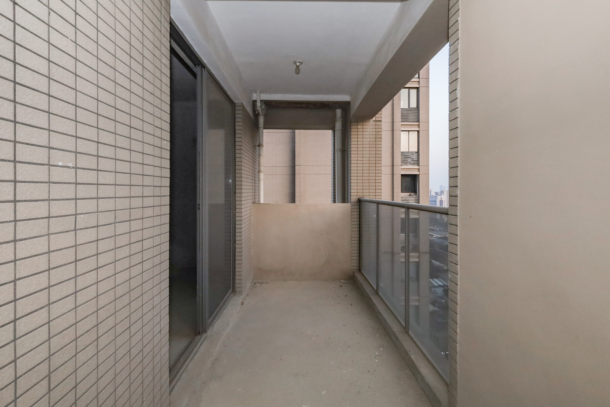 八方小区C区 3室2厅2卫 358.0万 八方小区C区 3室2厅2卫 358.0万阳台