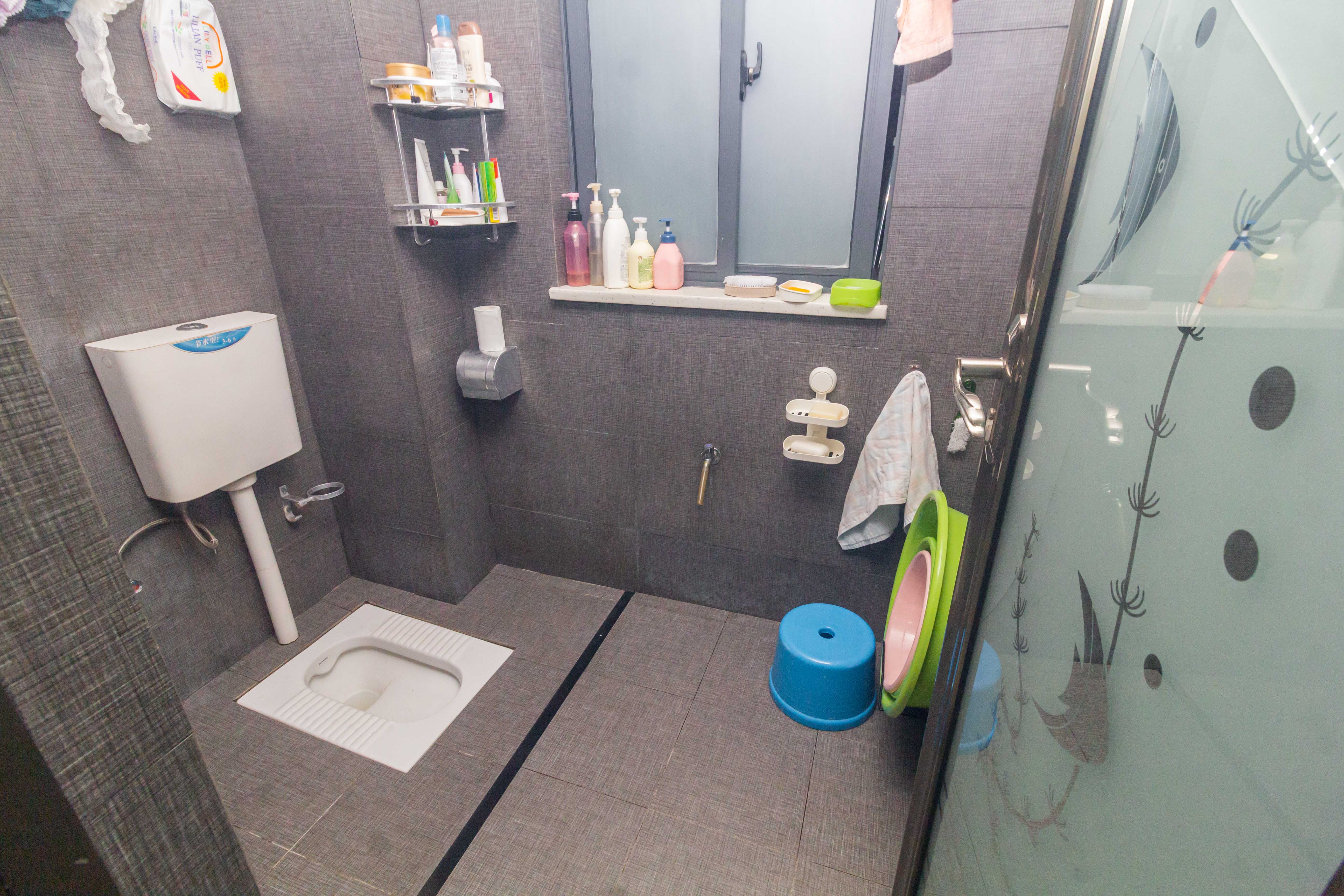 辉宏橄榄城  2室2厅1卫    58.0万 辉宏橄榄城  2室2厅1卫    58.0万卫生间